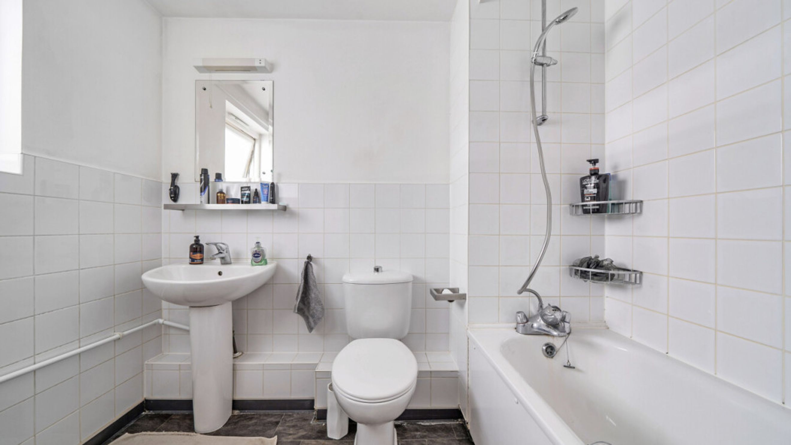Property photo 8 of 22 for Eileen Lenton Court,  