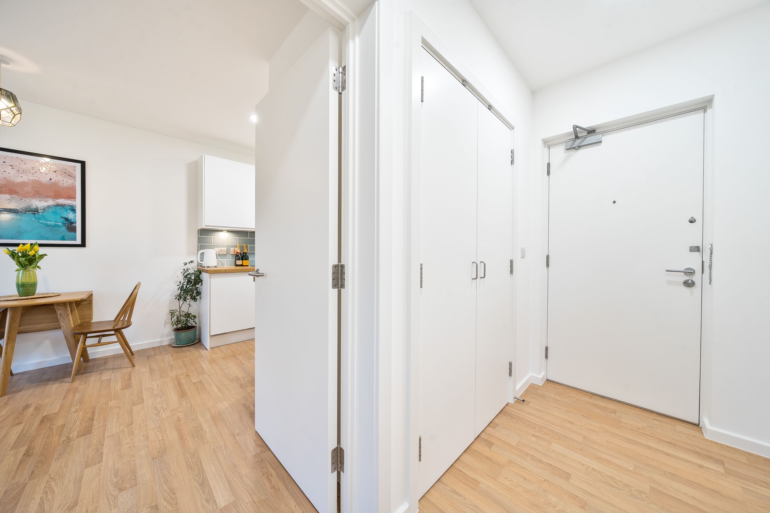 Property photo 10 of 20 for 8, Sail Street, London