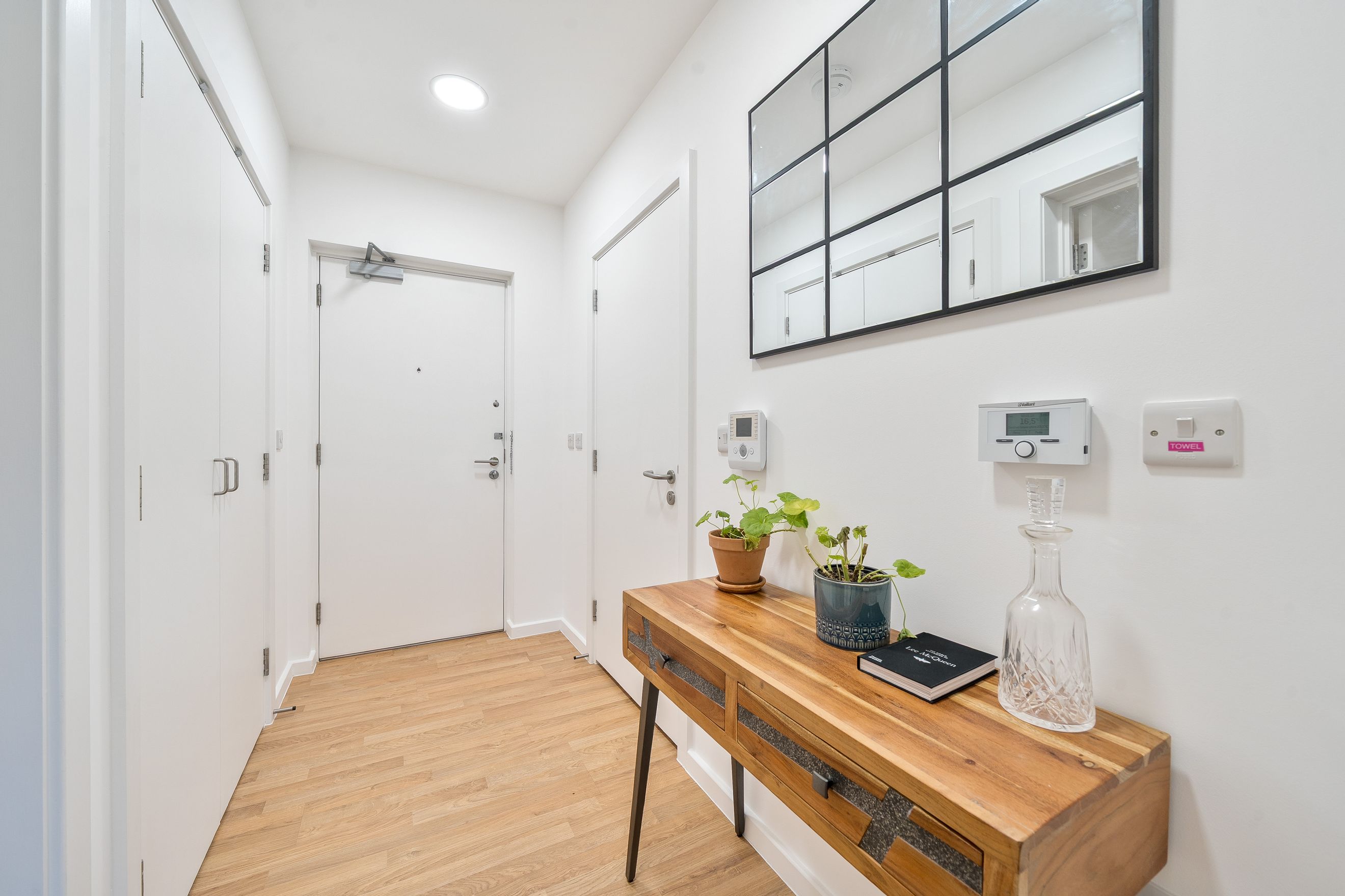 Property photo 15 of 20 for 8, Sail Street, London