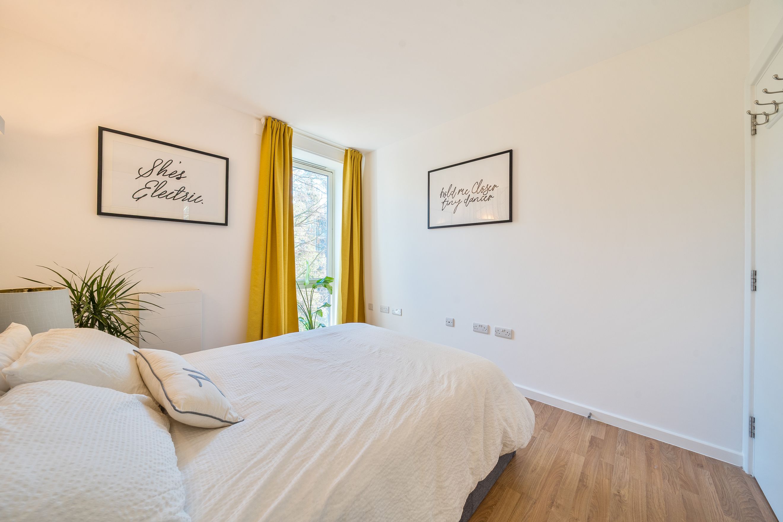 Property photo 12 of 20 for 8, Sail Street, London