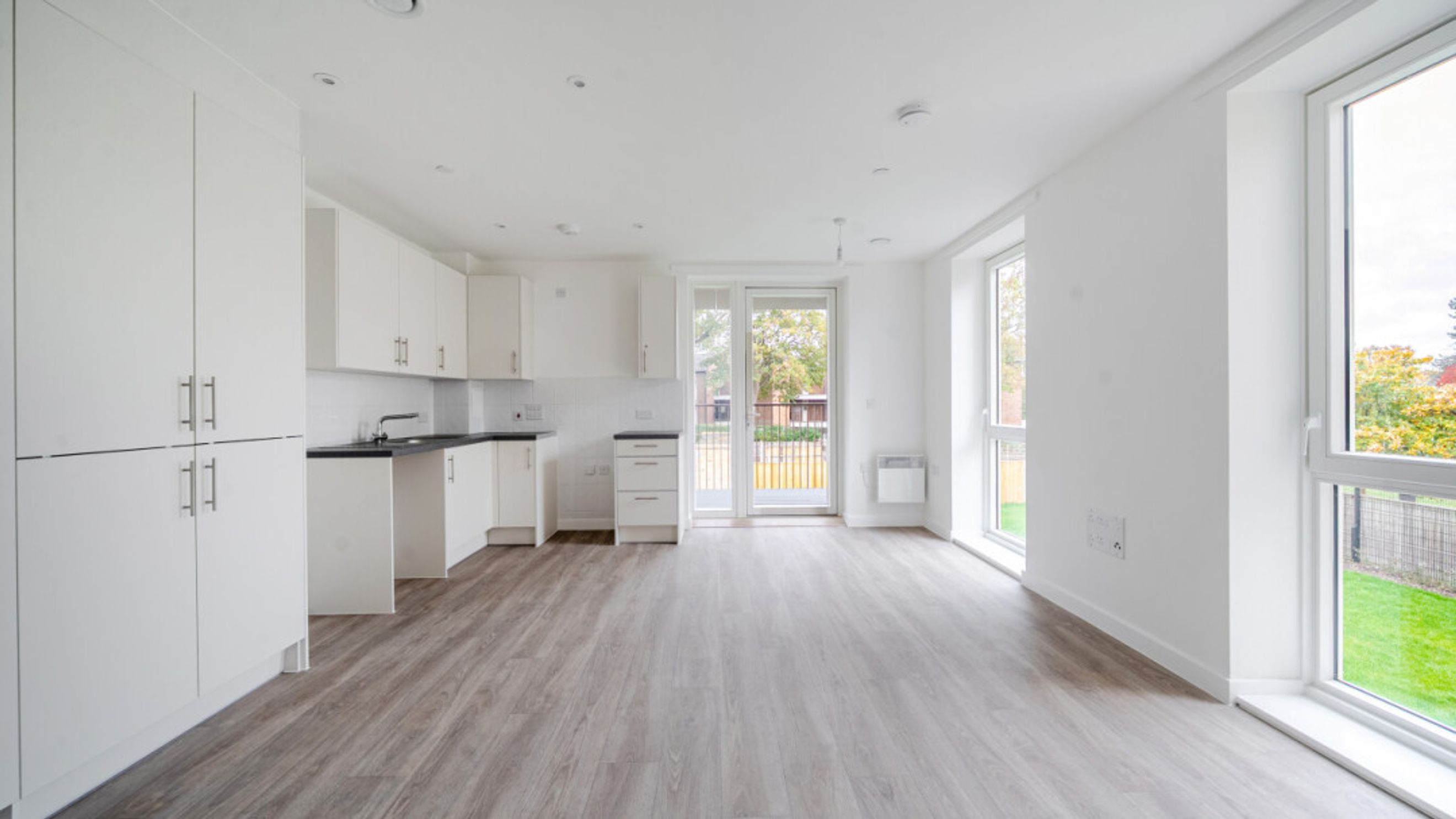 Property photo 5 of 14 for 17 Harlequin Road, Teddington