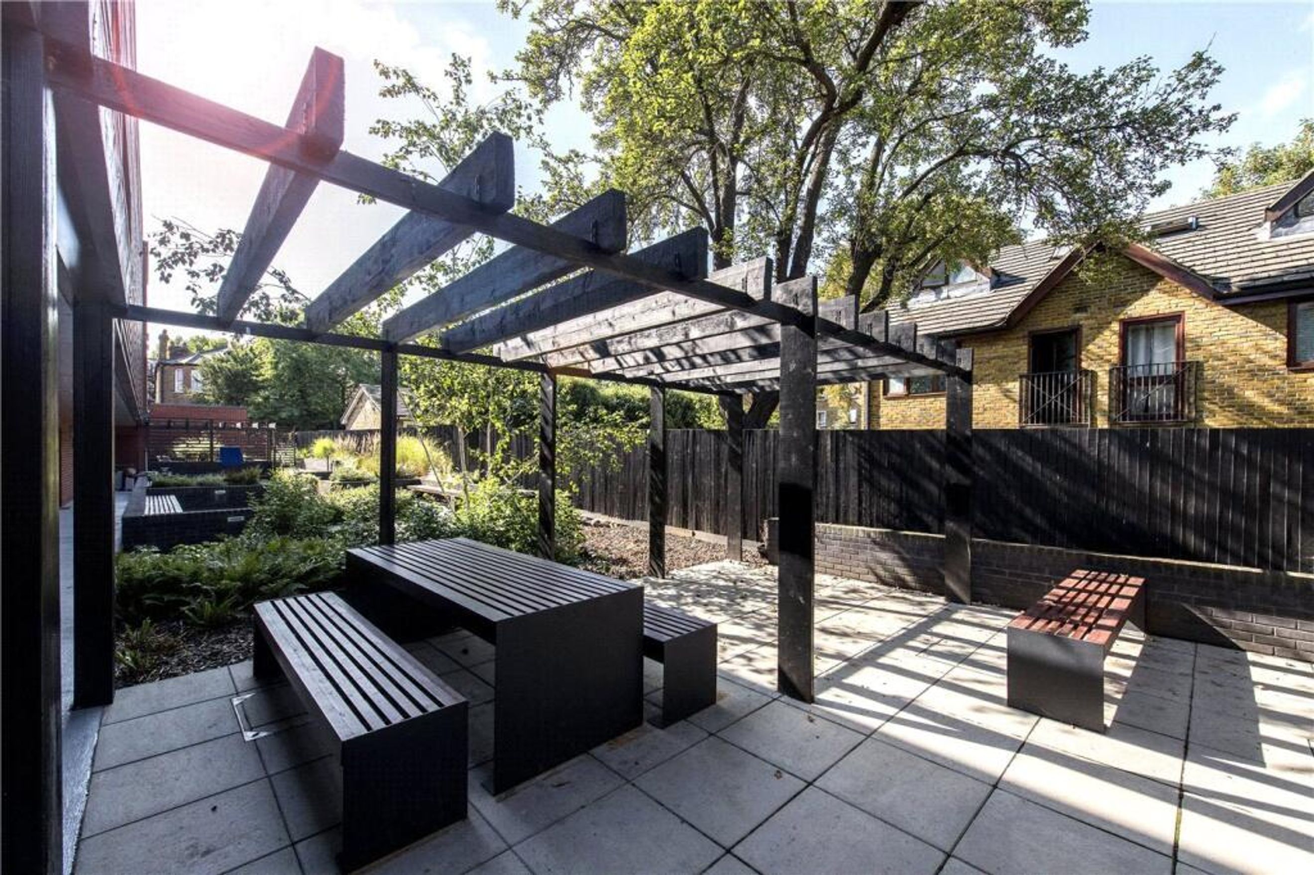 Property photo 10 of 13 for 1-32, 20-22 Mountearl Gardens