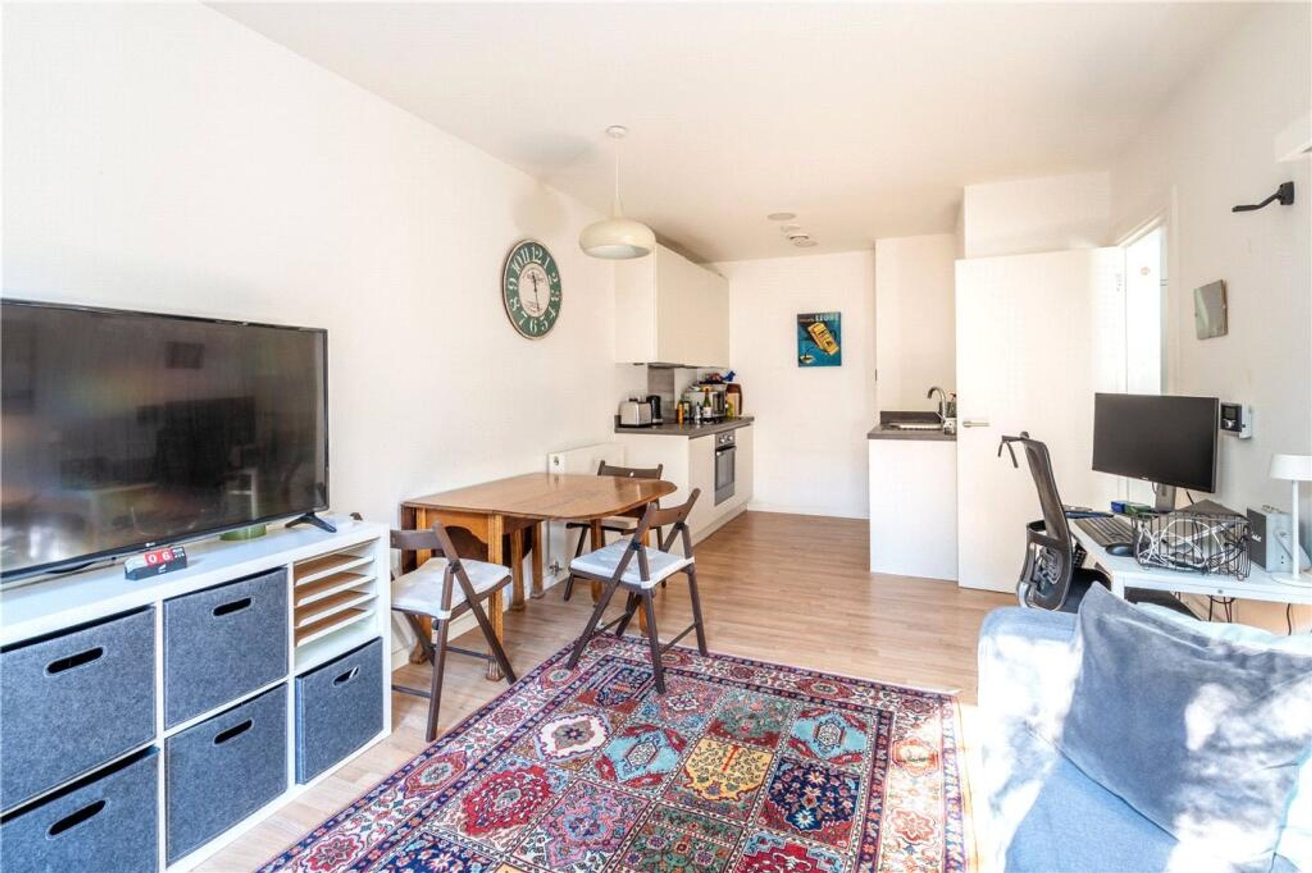 Property photo 3 of 13 for 1-32, 20-22 Mountearl Gardens