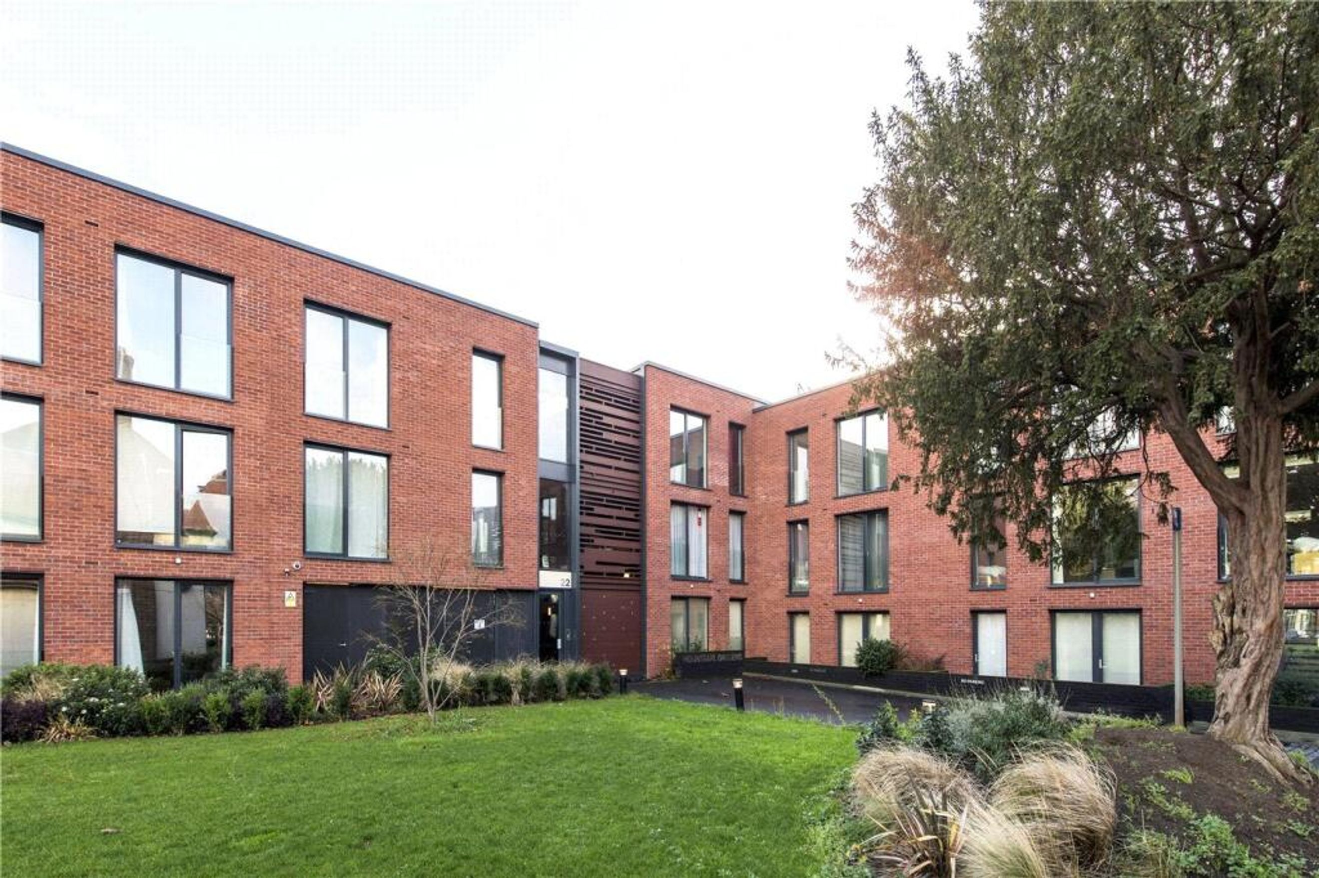 Property photo 13 of 13 for 1-32, 20-22 Mountearl Gardens