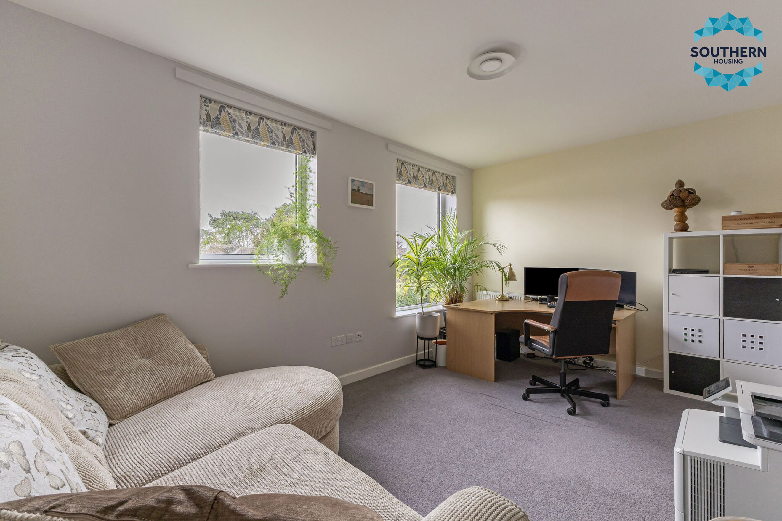 Property photo 10 of 22 for 367 Limpsfield Road