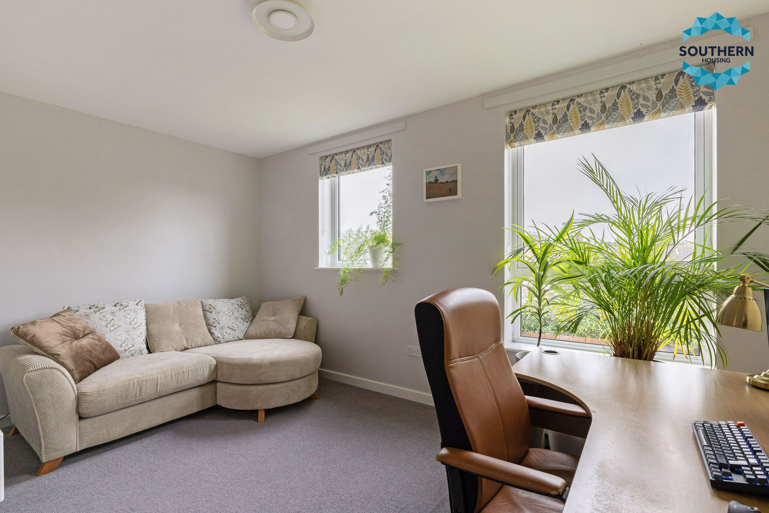 Property photo 12 of 22 for 367 Limpsfield Road