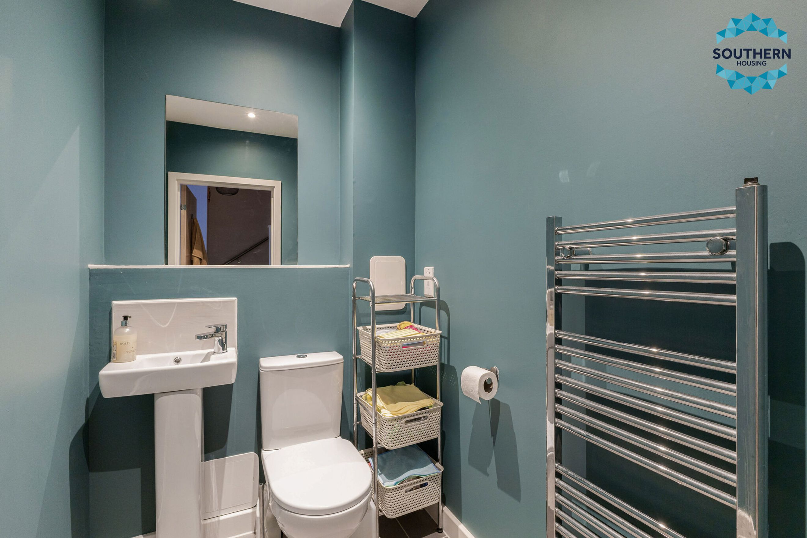 Property photo 17 of 22 for 367 Limpsfield Road