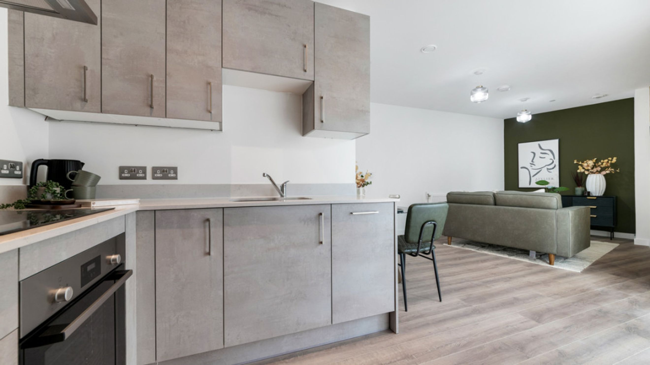 Property photo 5 of 9 for 2 Pett Street