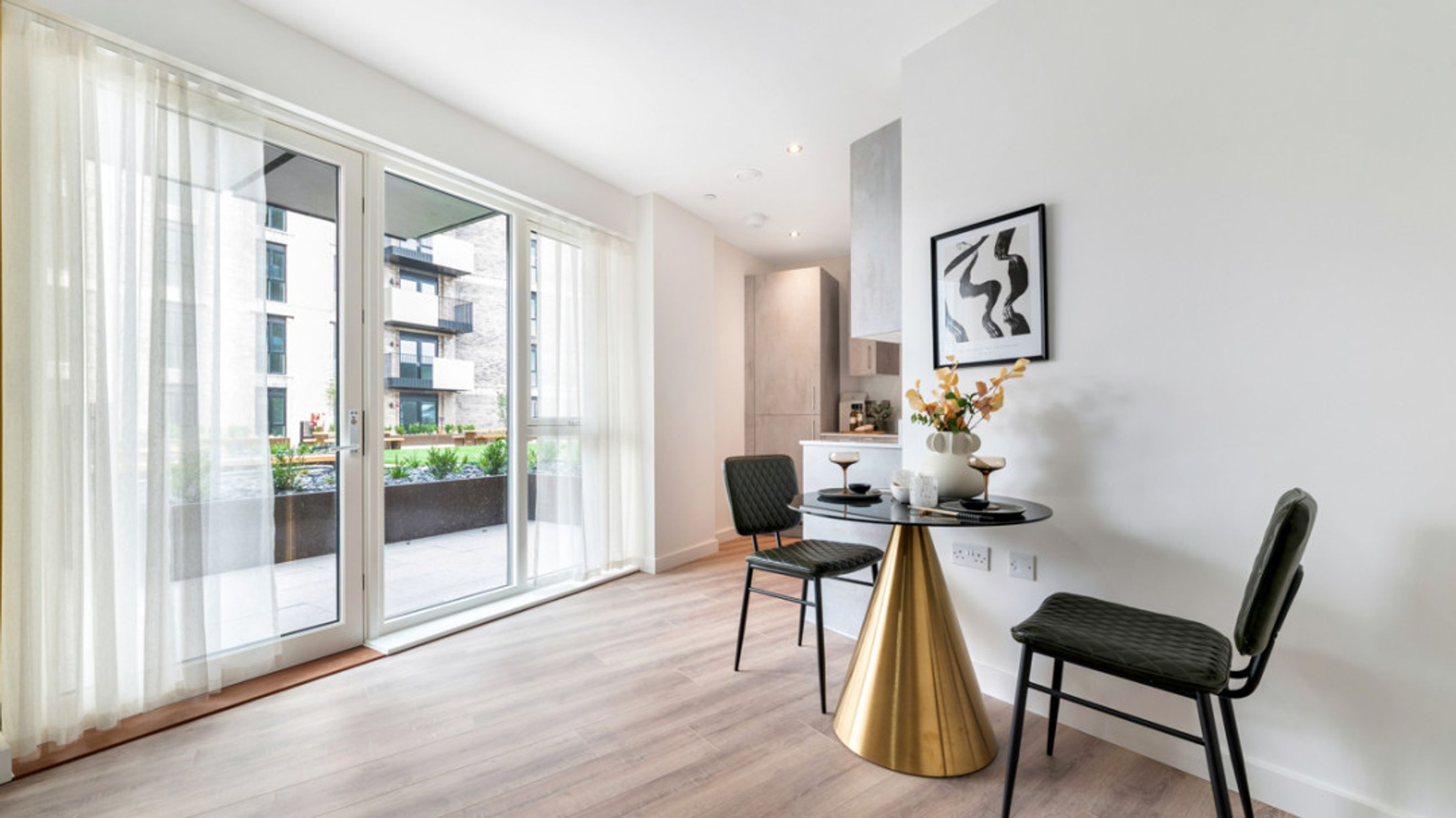 Property photo 4 of 9 for 2 Pett Street