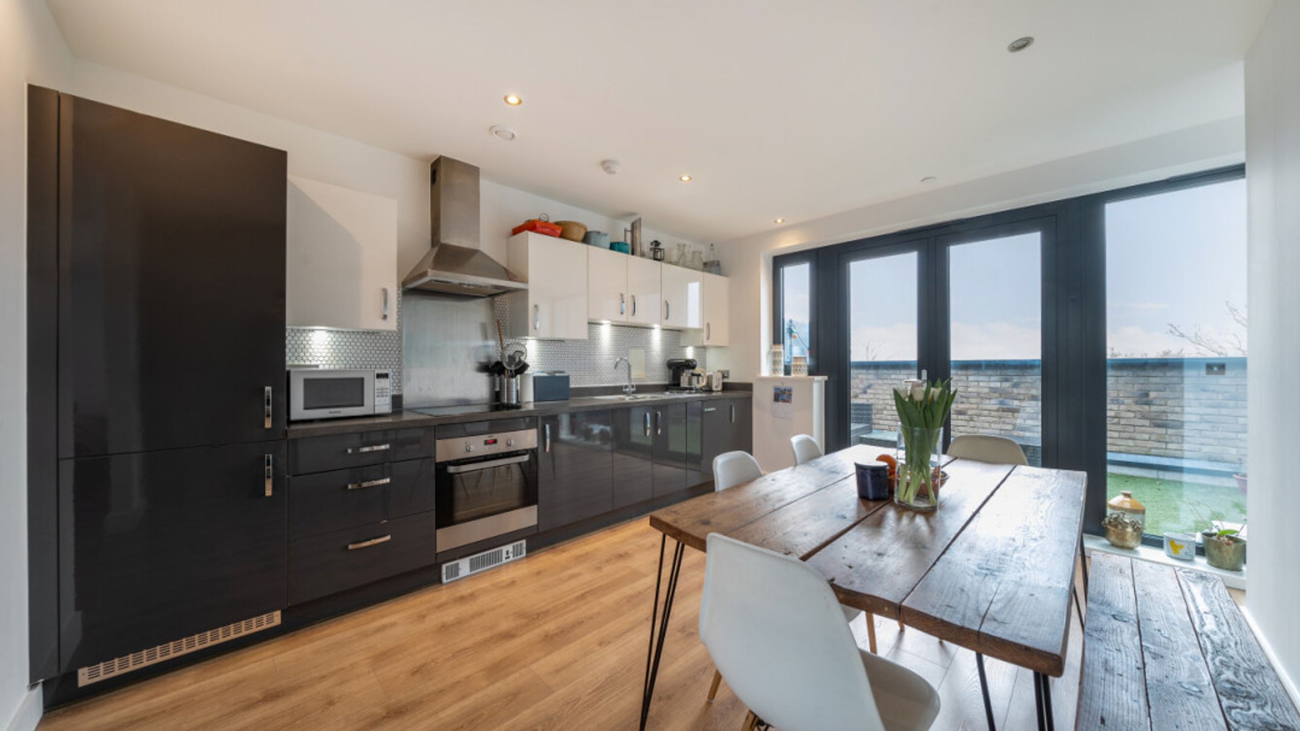 Property photo 5 of 41 for Norfolk Apartments,  