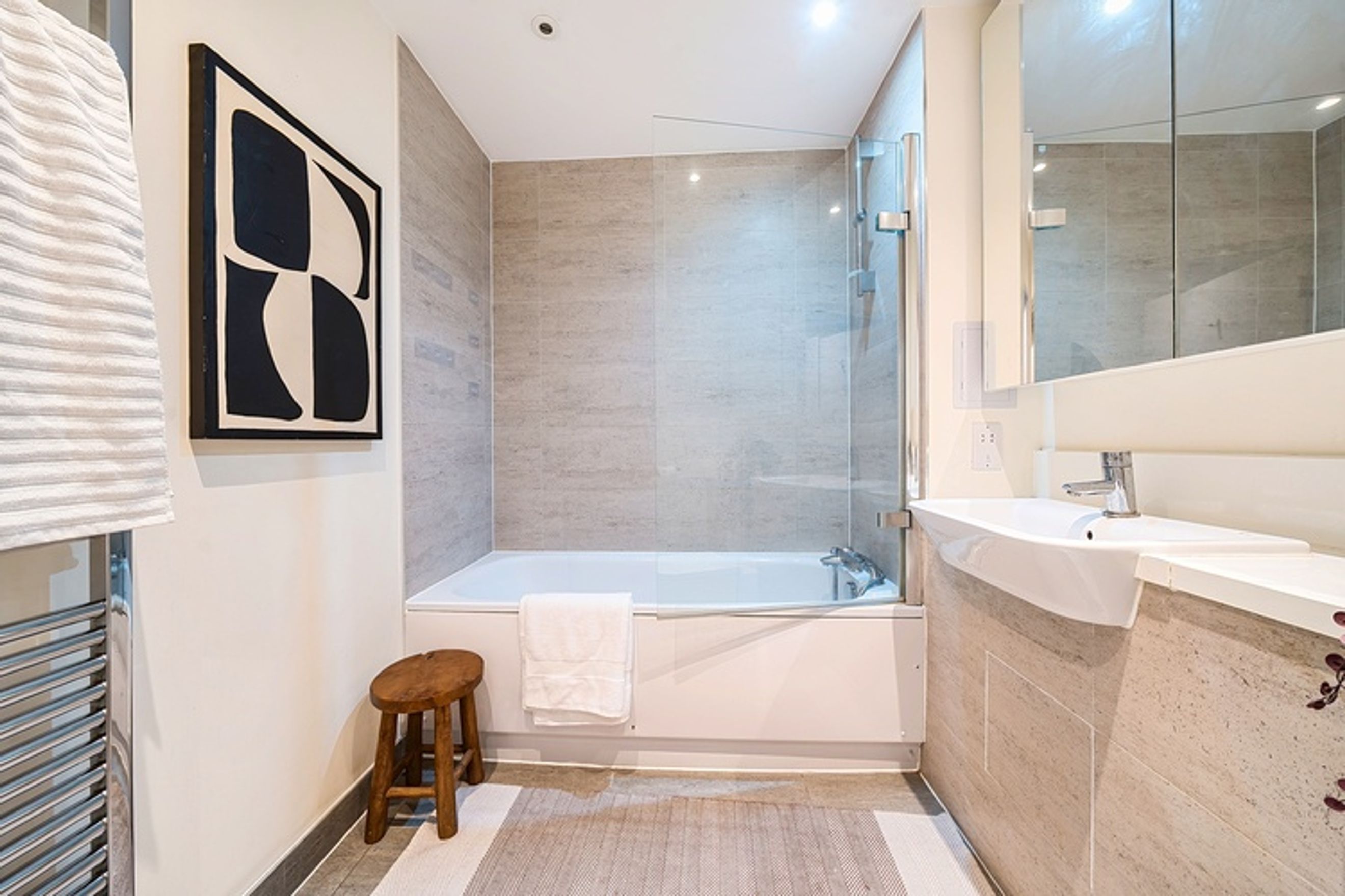 Property photo 13 of 16 for 4 St. James's Crescent, Brixton