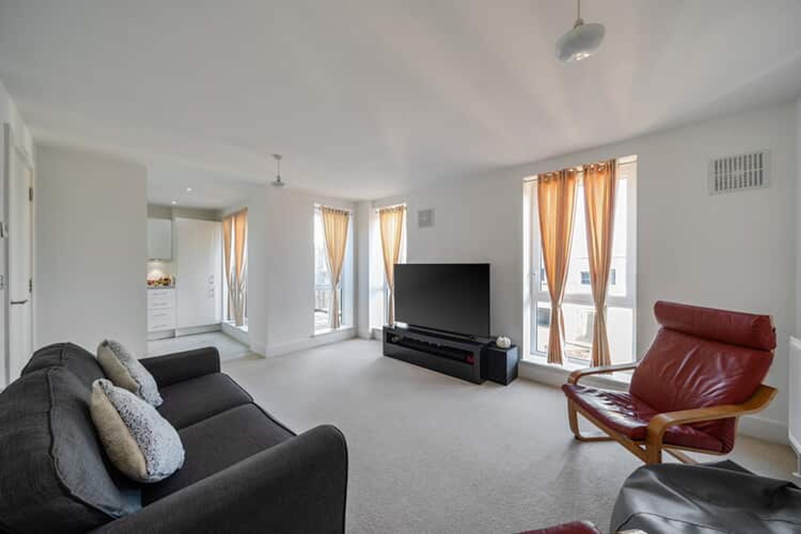 Property photo 1 of 20 for Trevor Roper Close, Ilford