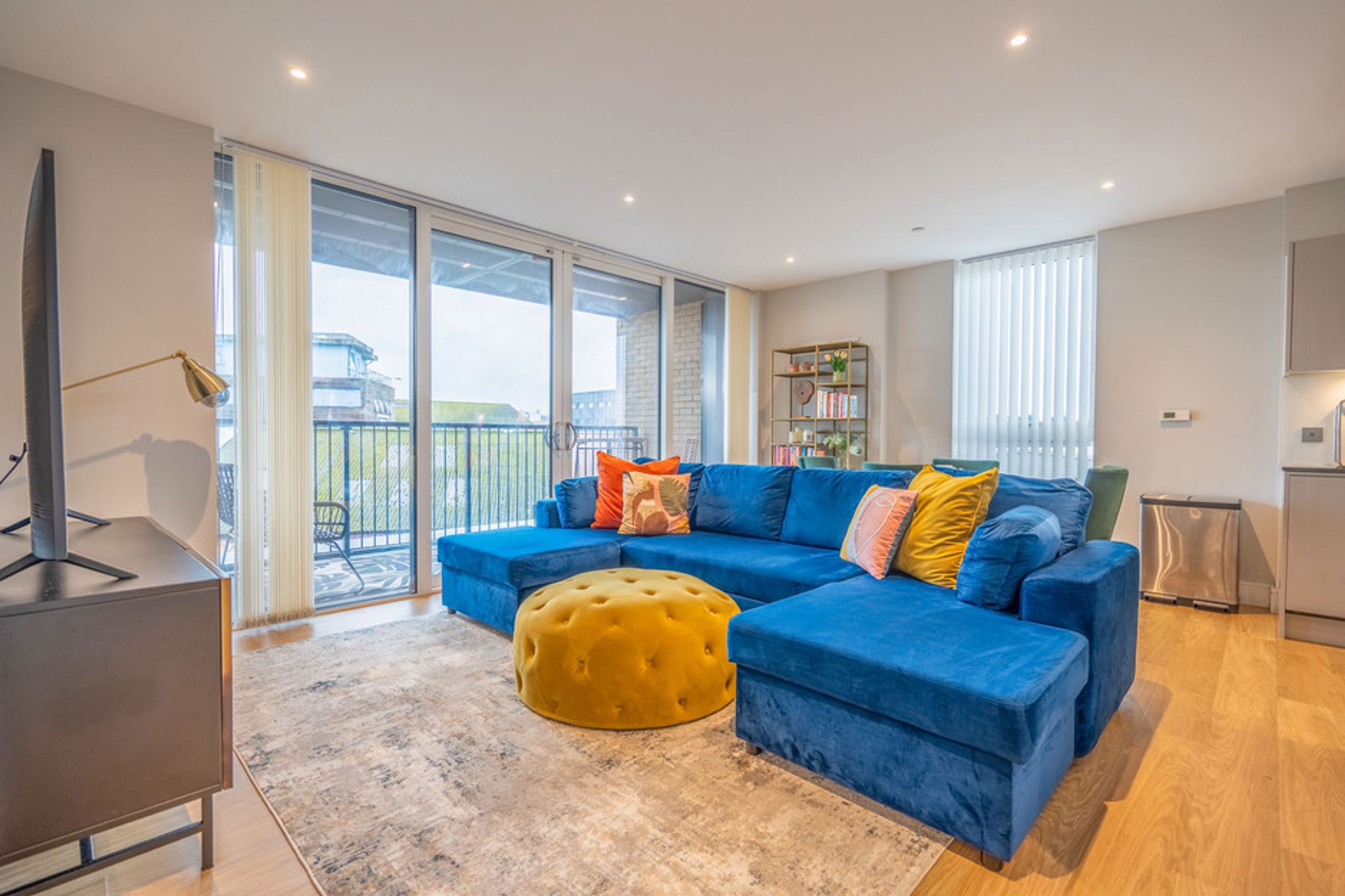 Property photo 1 of 18 for Bushane Court, Greyhound Parade