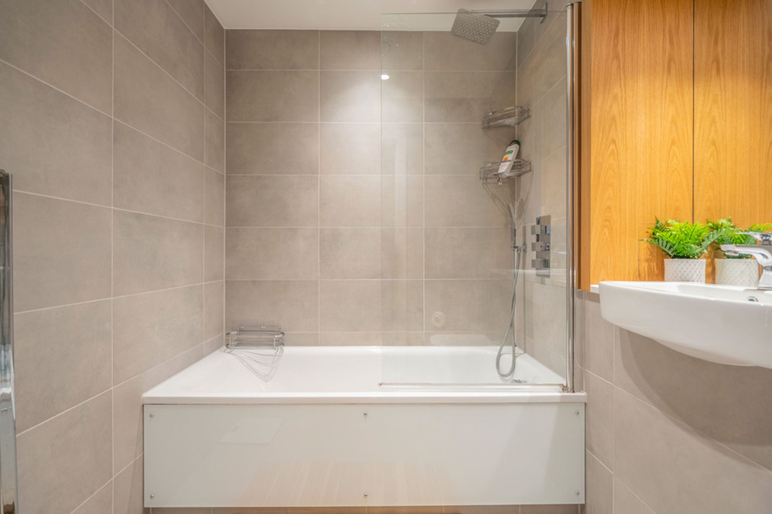 Property photo 12 of 18 for Bushane Court, Greyhound Parade