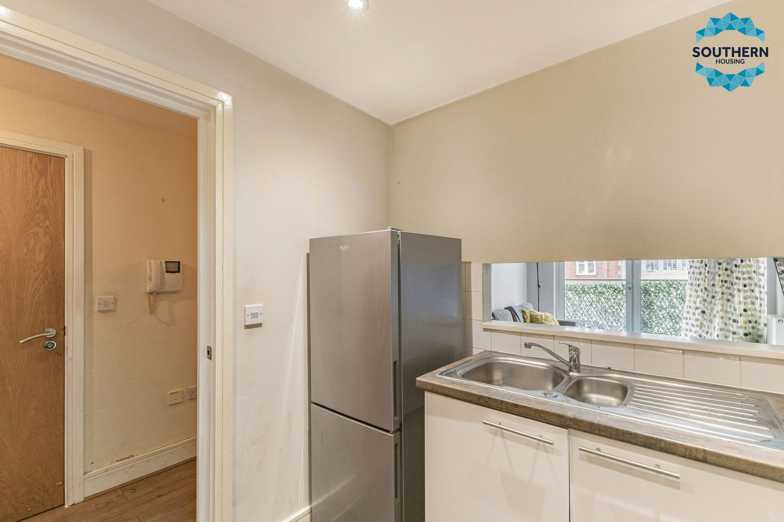 Property photo 7 of 12 for 12 Norfolk House, 9 Brookmill Road