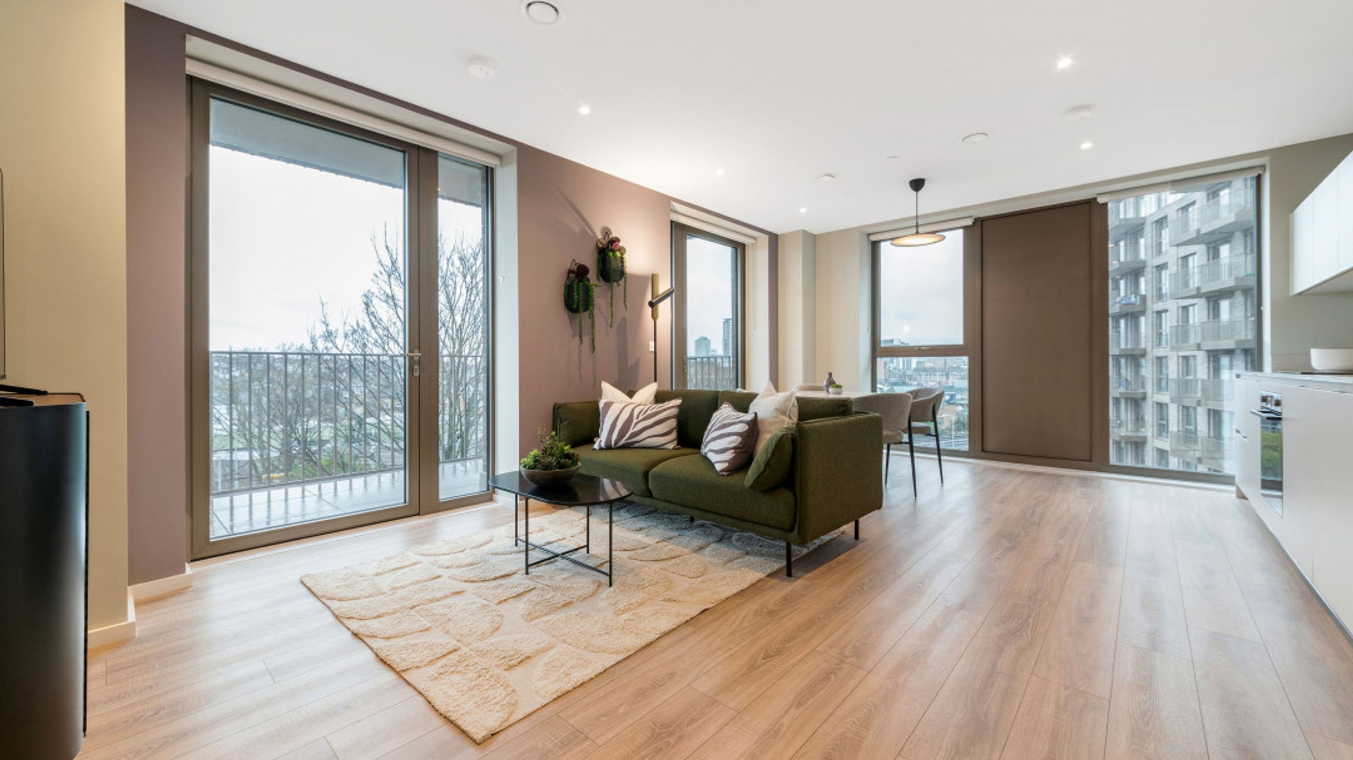 Property photo 9 of 22 for 5 Railway Walk, Wandsworth