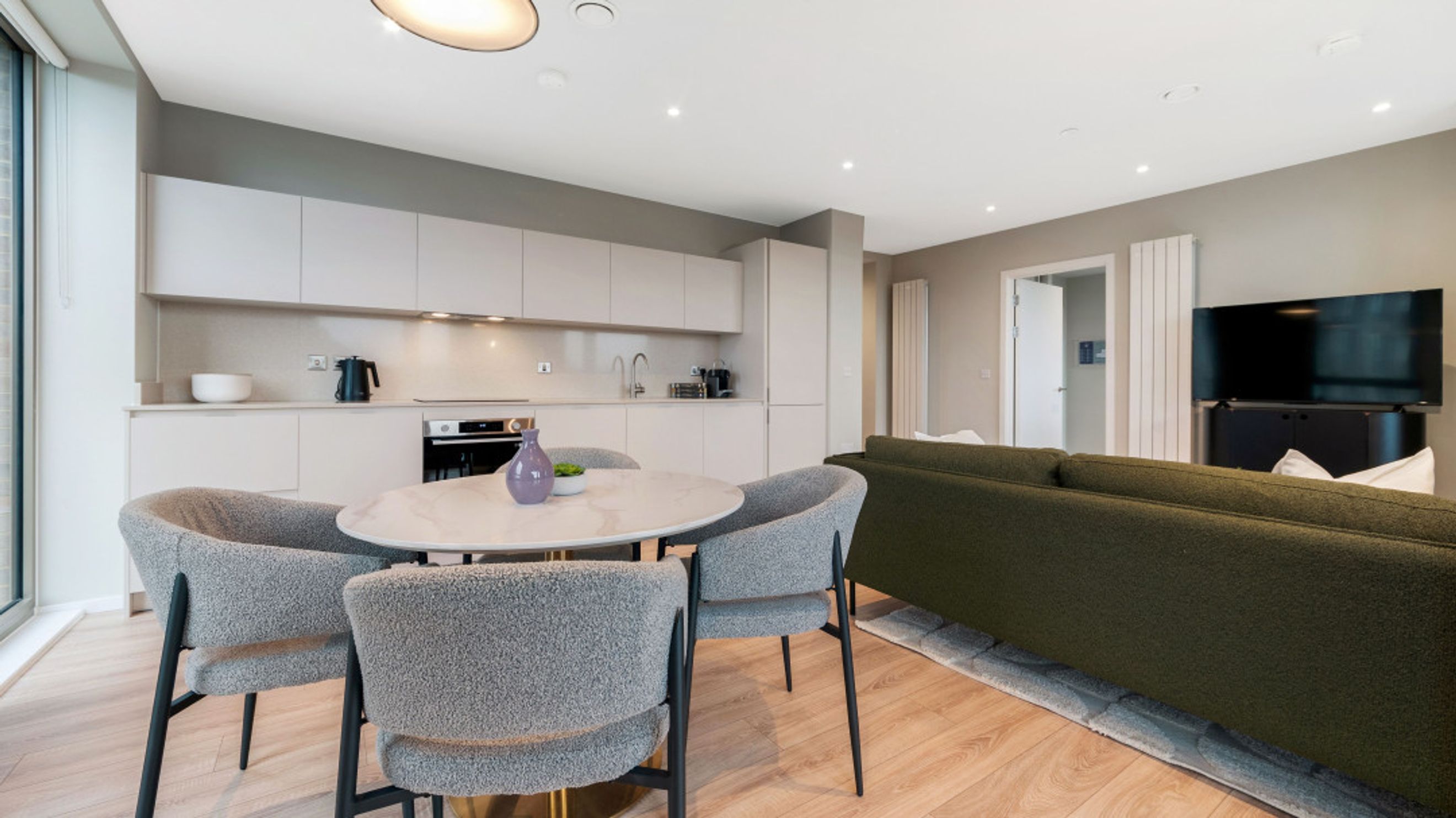 Property photo 5 of 22 for 5 Railway Walk, Wandsworth