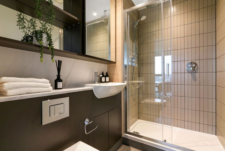 Property photo 9 of 10 for 5 Railway Walk