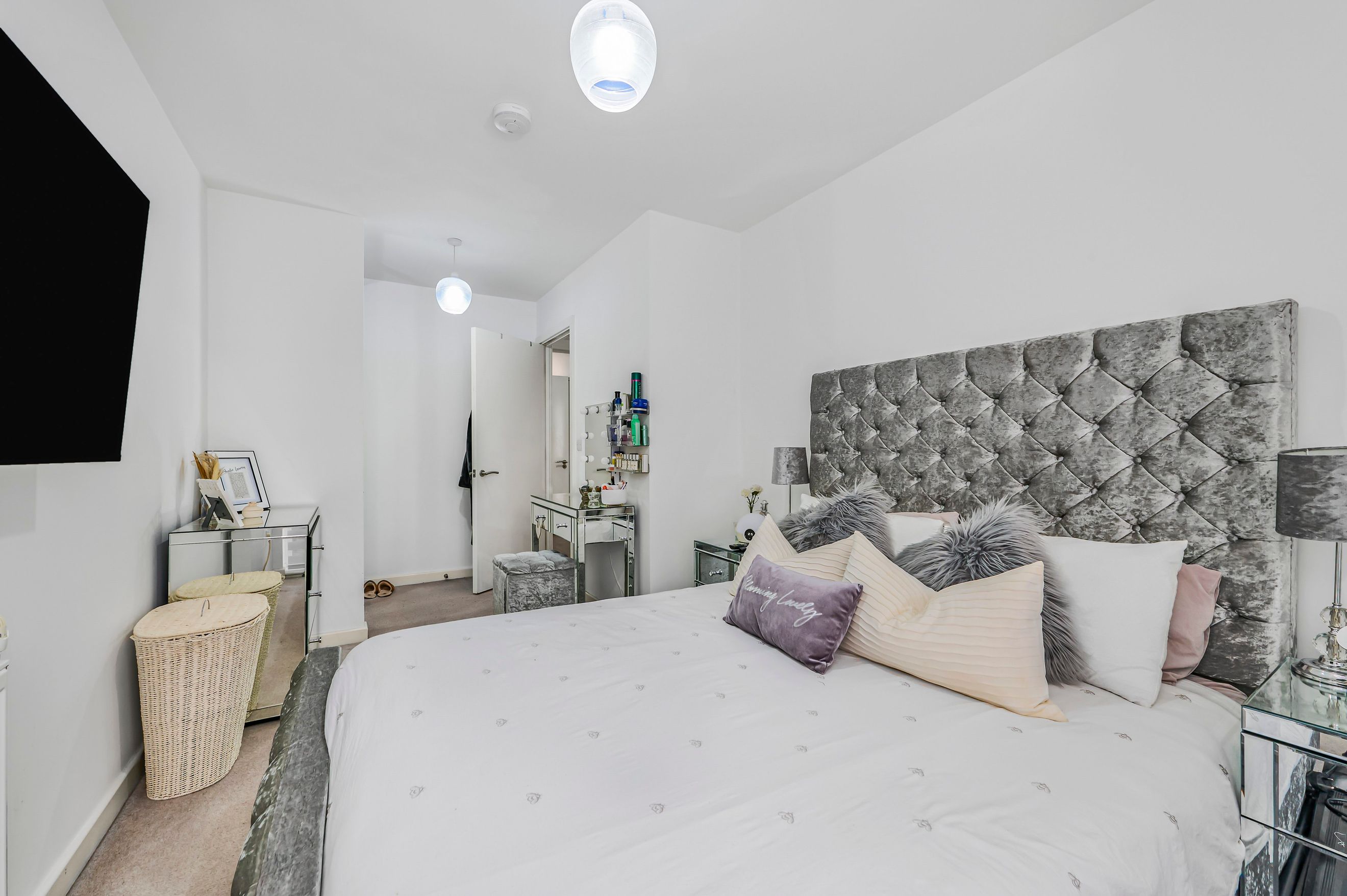 Property photo 6 of 14 for Amelia Street, London