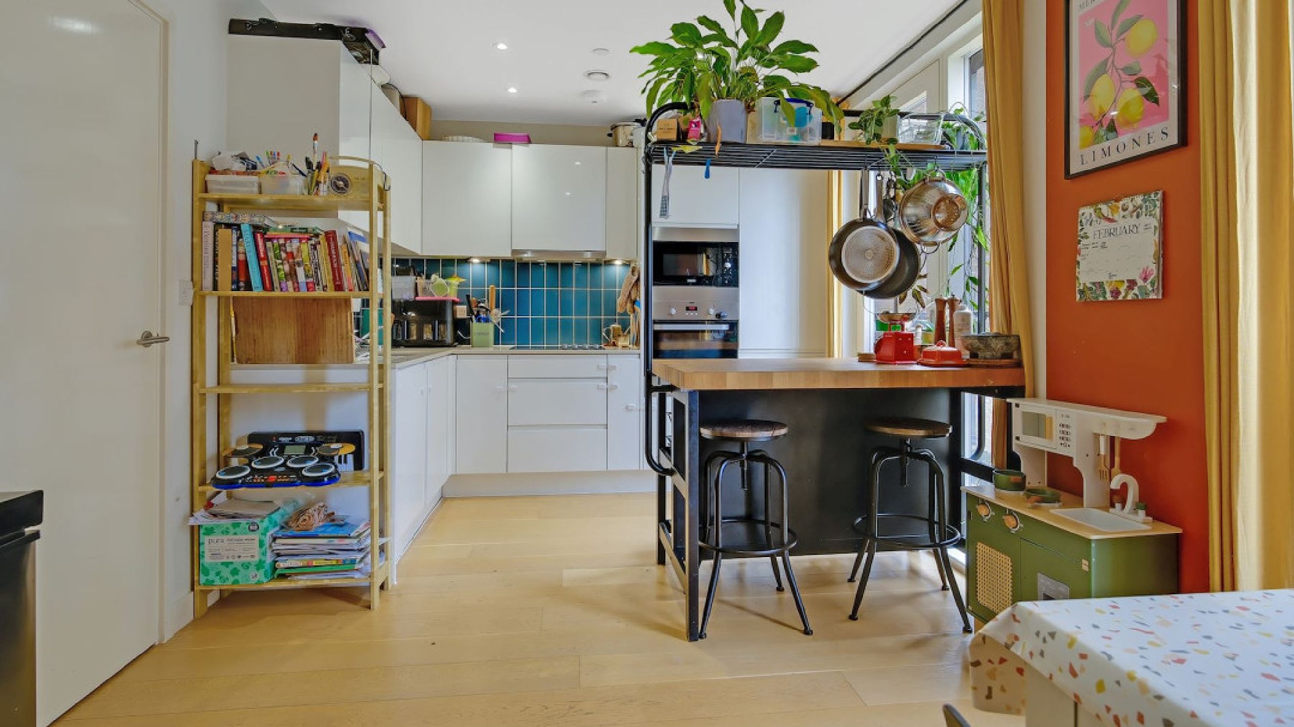 Property photo 2 of 14 for Westferry Rd, London,  