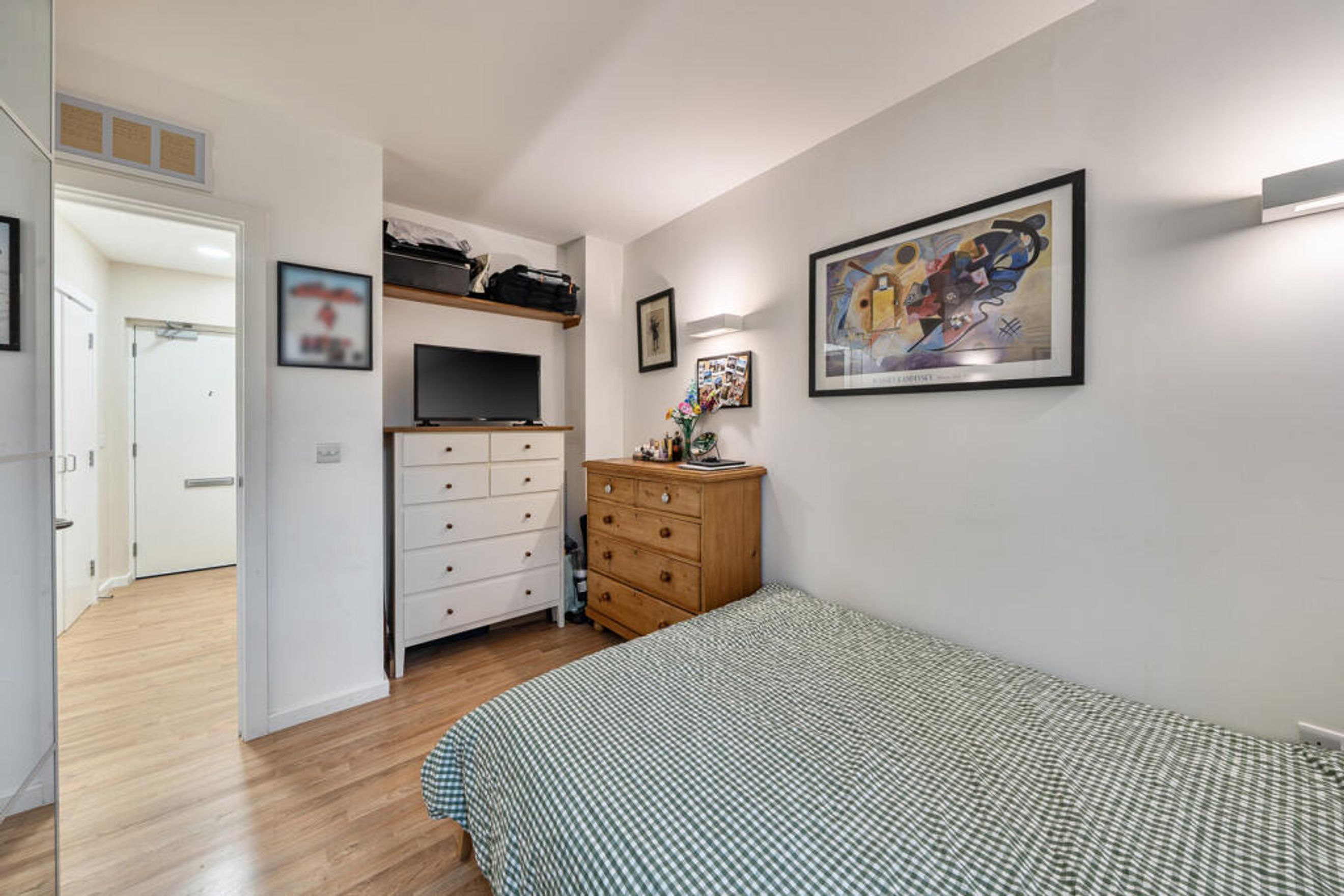 Property photo 12 of 16 for 6 Sail Street