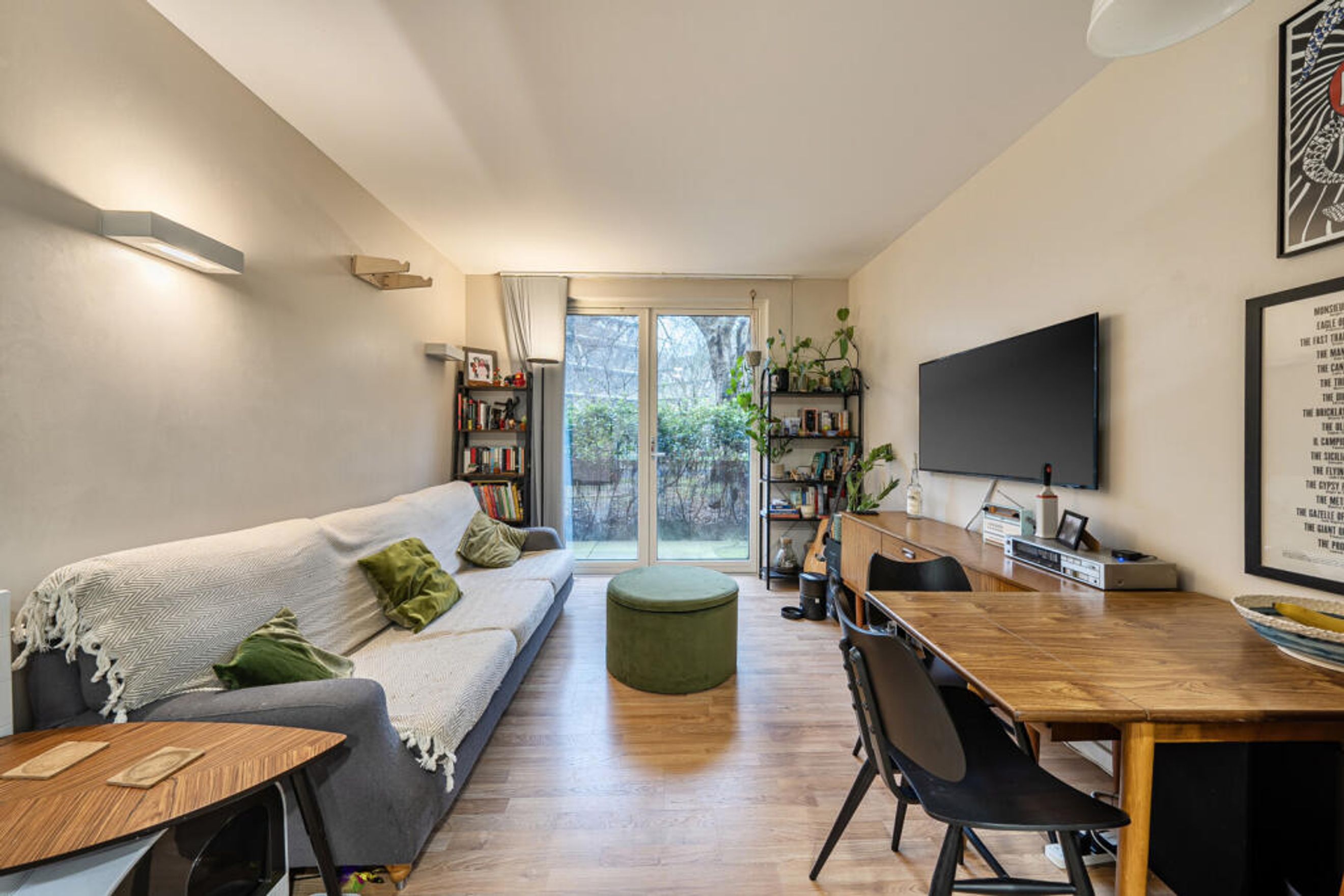 Property photo 7 of 16 for 6 Sail Street