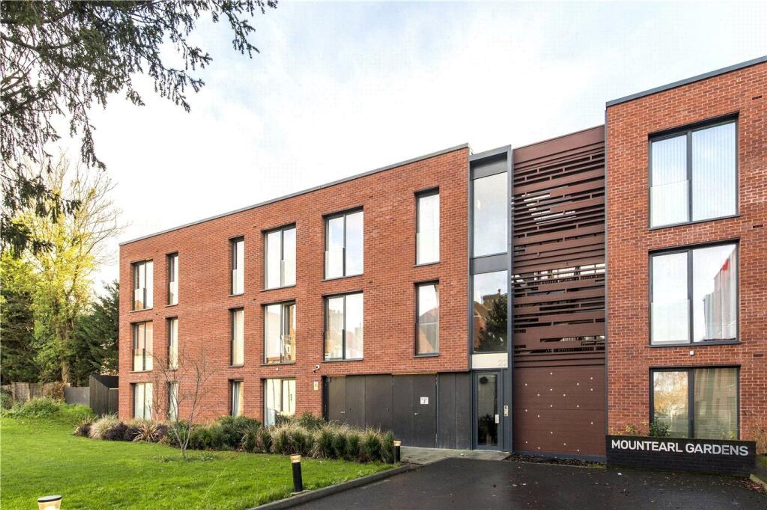 Property photo 1 of 1 for 1-32, 20-22 Mountearl Gardens