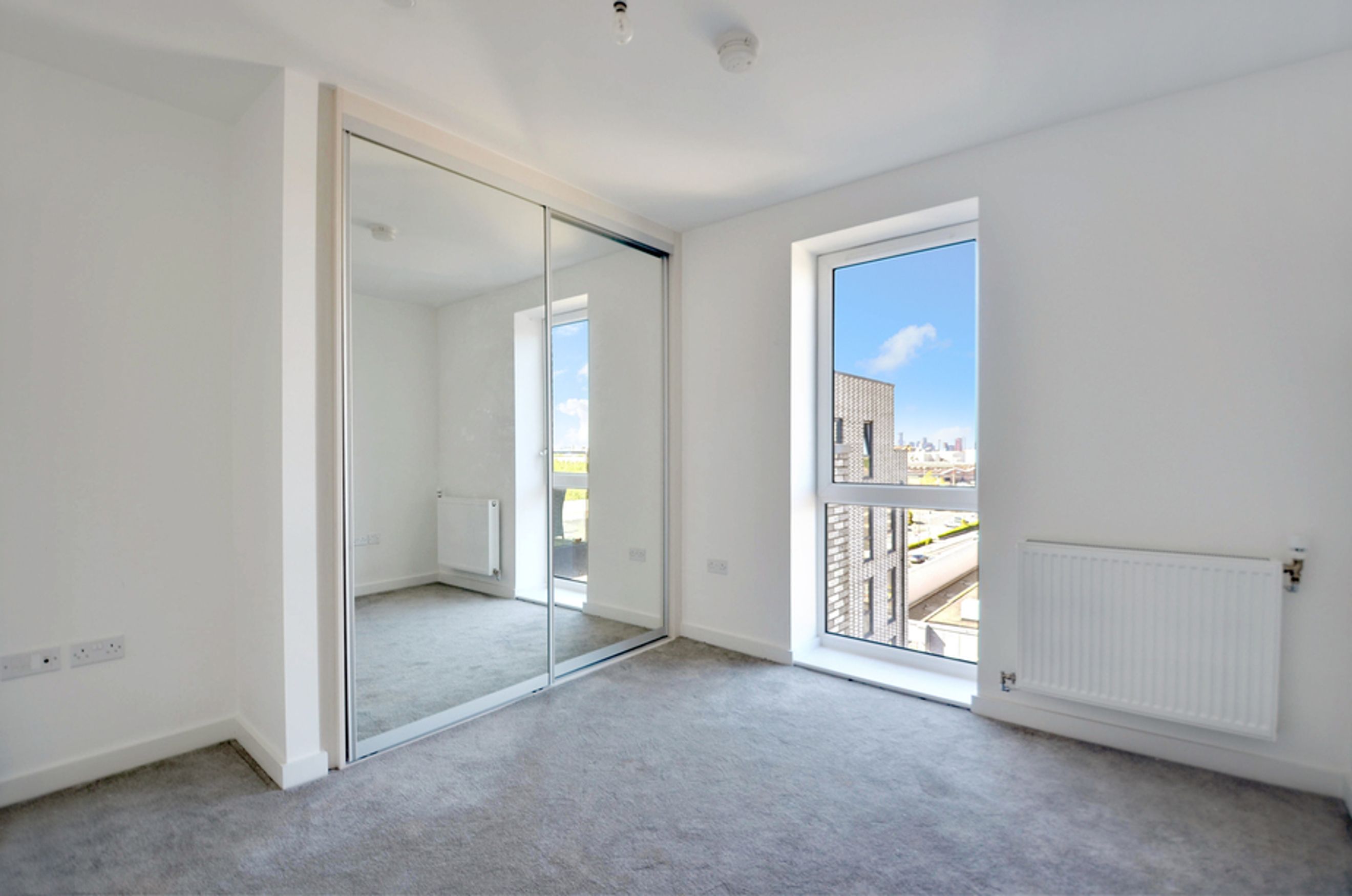 Property photo 6 of 22 for Hulford Apartments, London