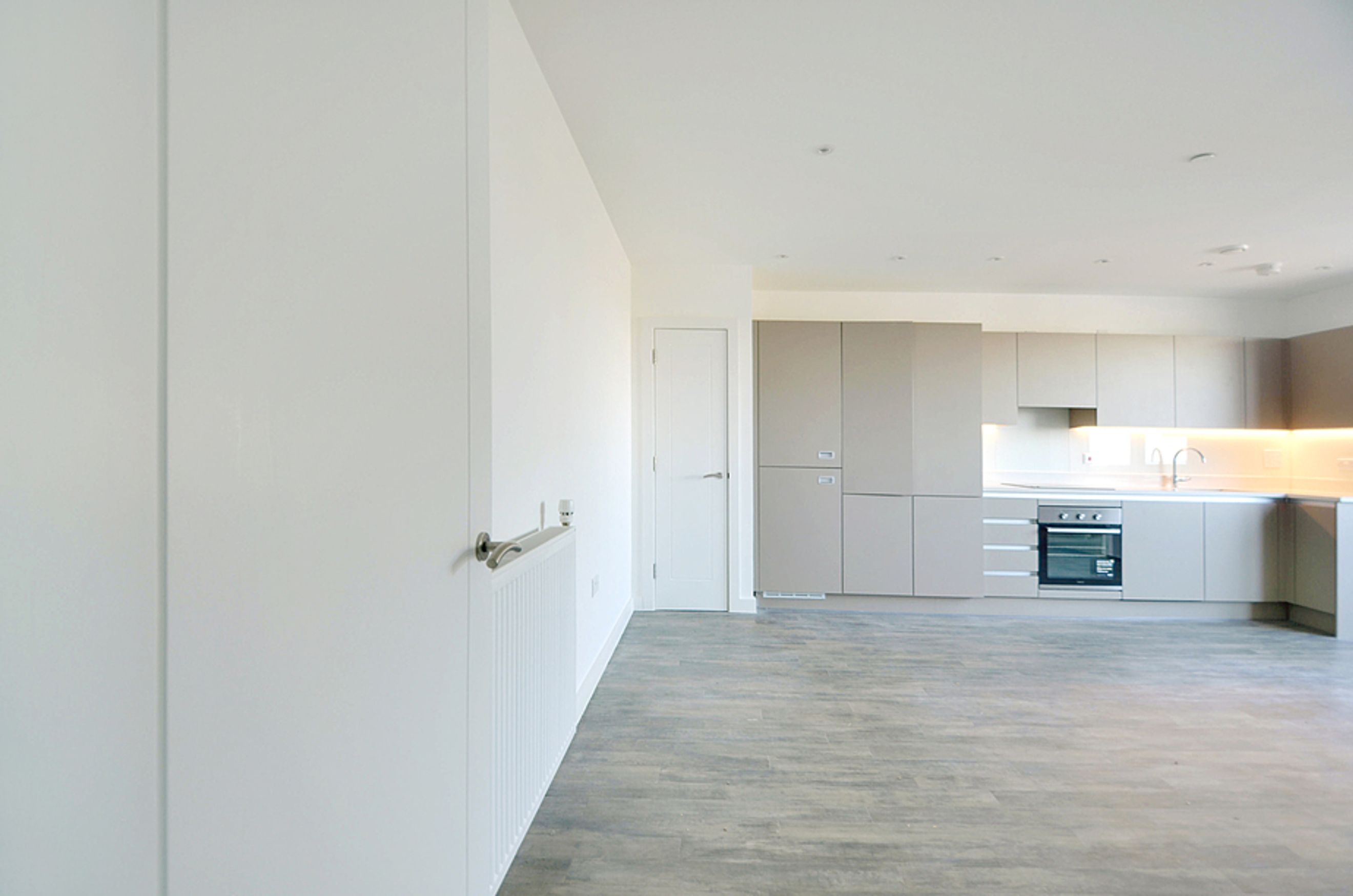 Property photo 3 of 22 for Hulford Apartments, London