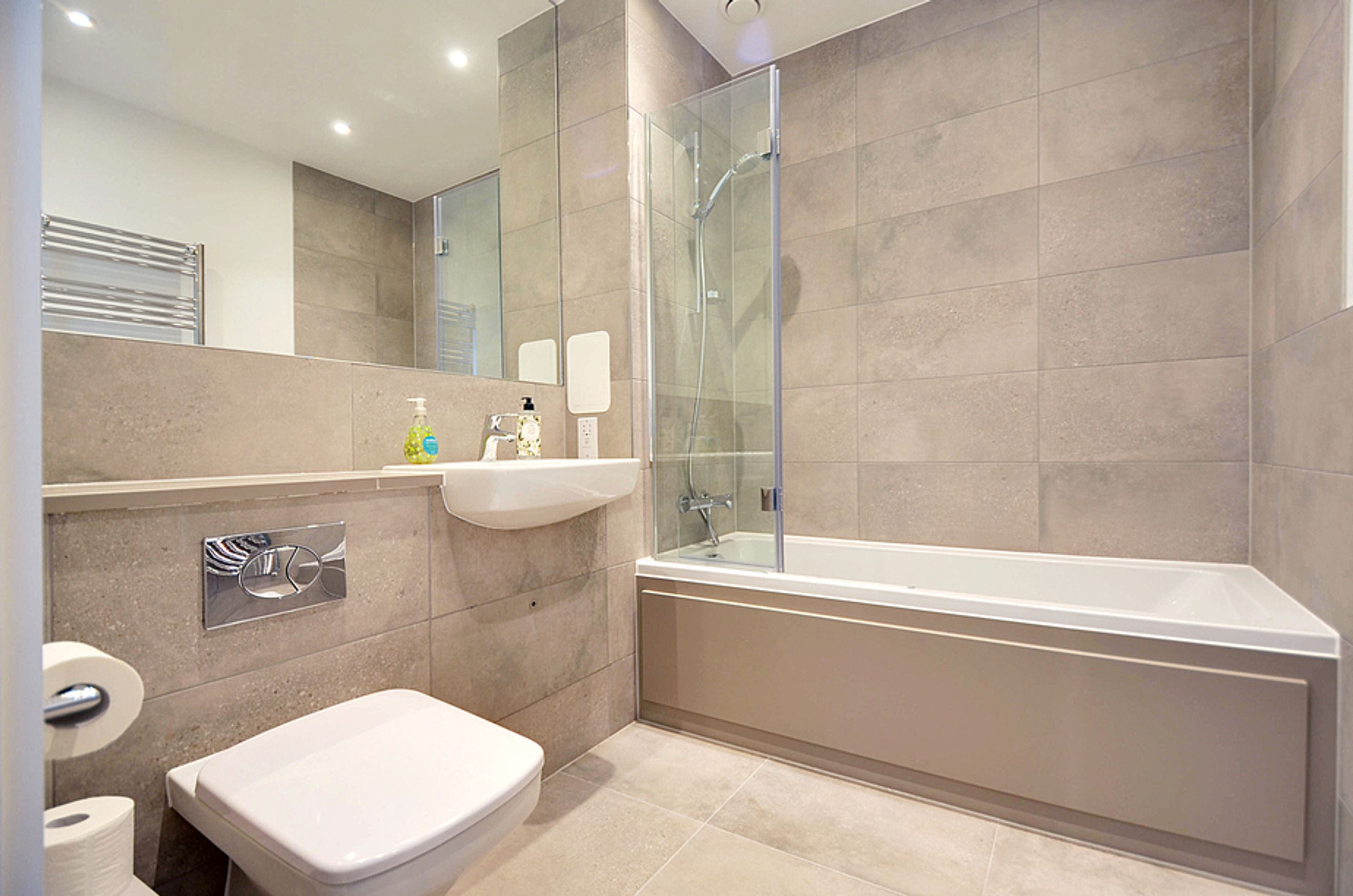 Property photo 13 of 22 for Hulford Apartments, London