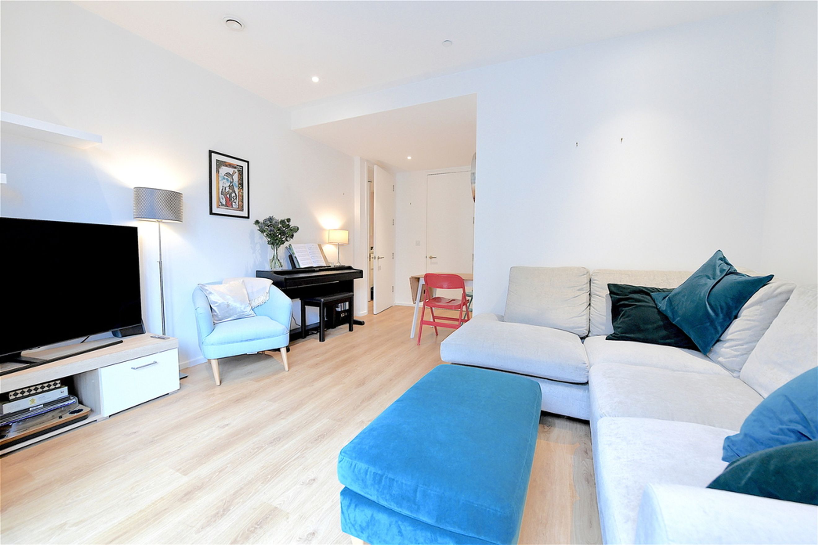 Property photo 1 of 7 for Chancery Building, New Mill Road