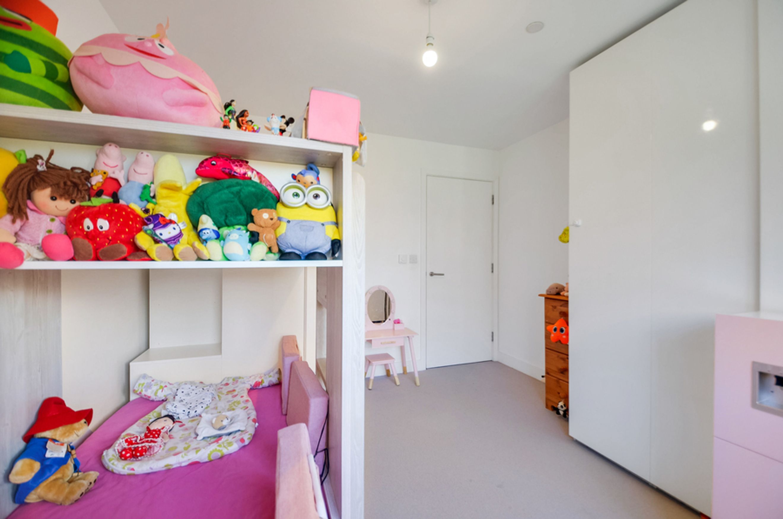 Property photo 14 of 27 for Galingale Court, Thames Reach