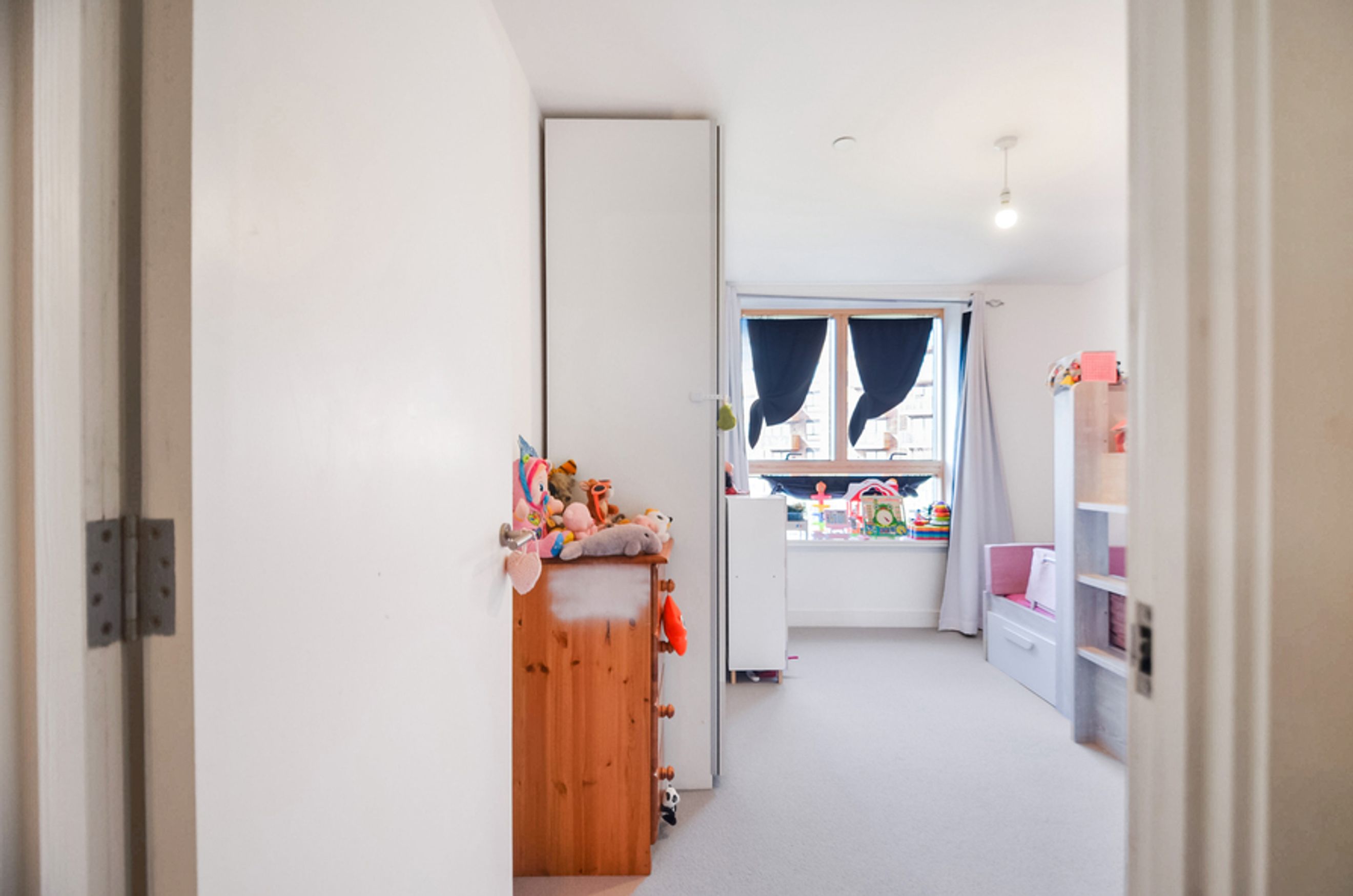 Property photo 16 of 27 for Galingale Court, Thames Reach