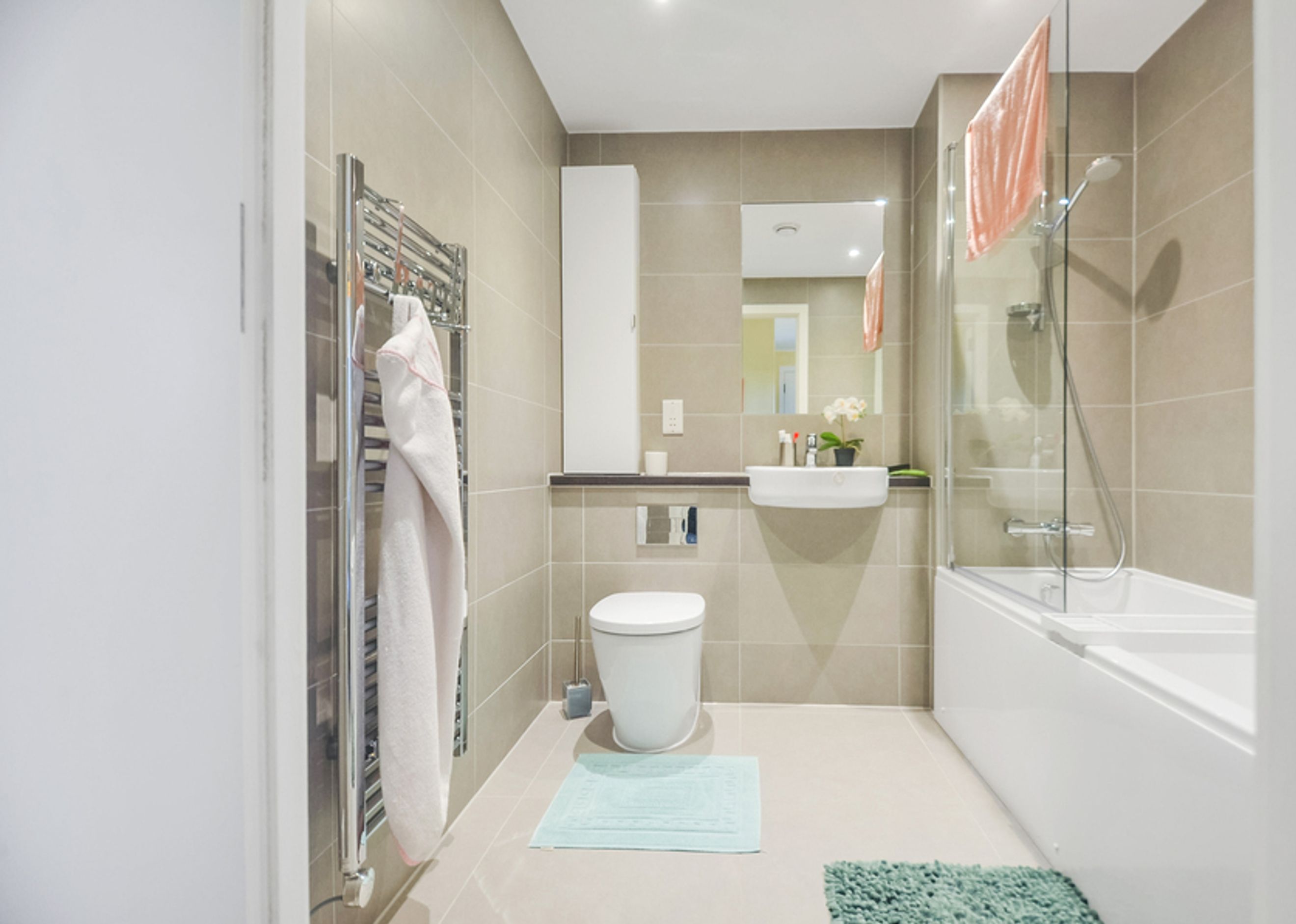 Property photo 17 of 27 for Galingale Court, Thames Reach