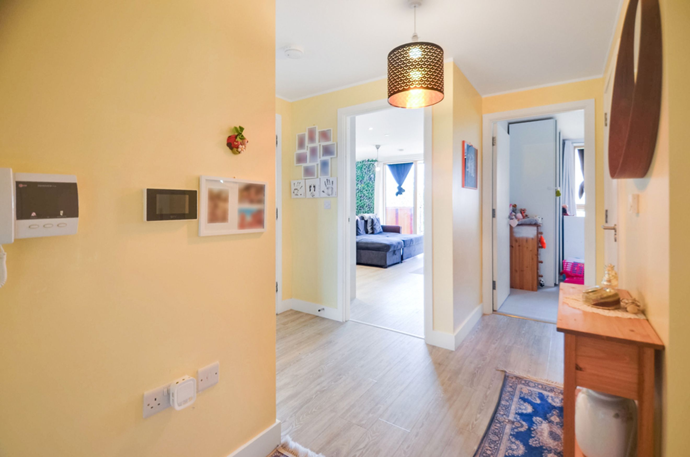 Property photo 21 of 27 for Galingale Court, Thames Reach