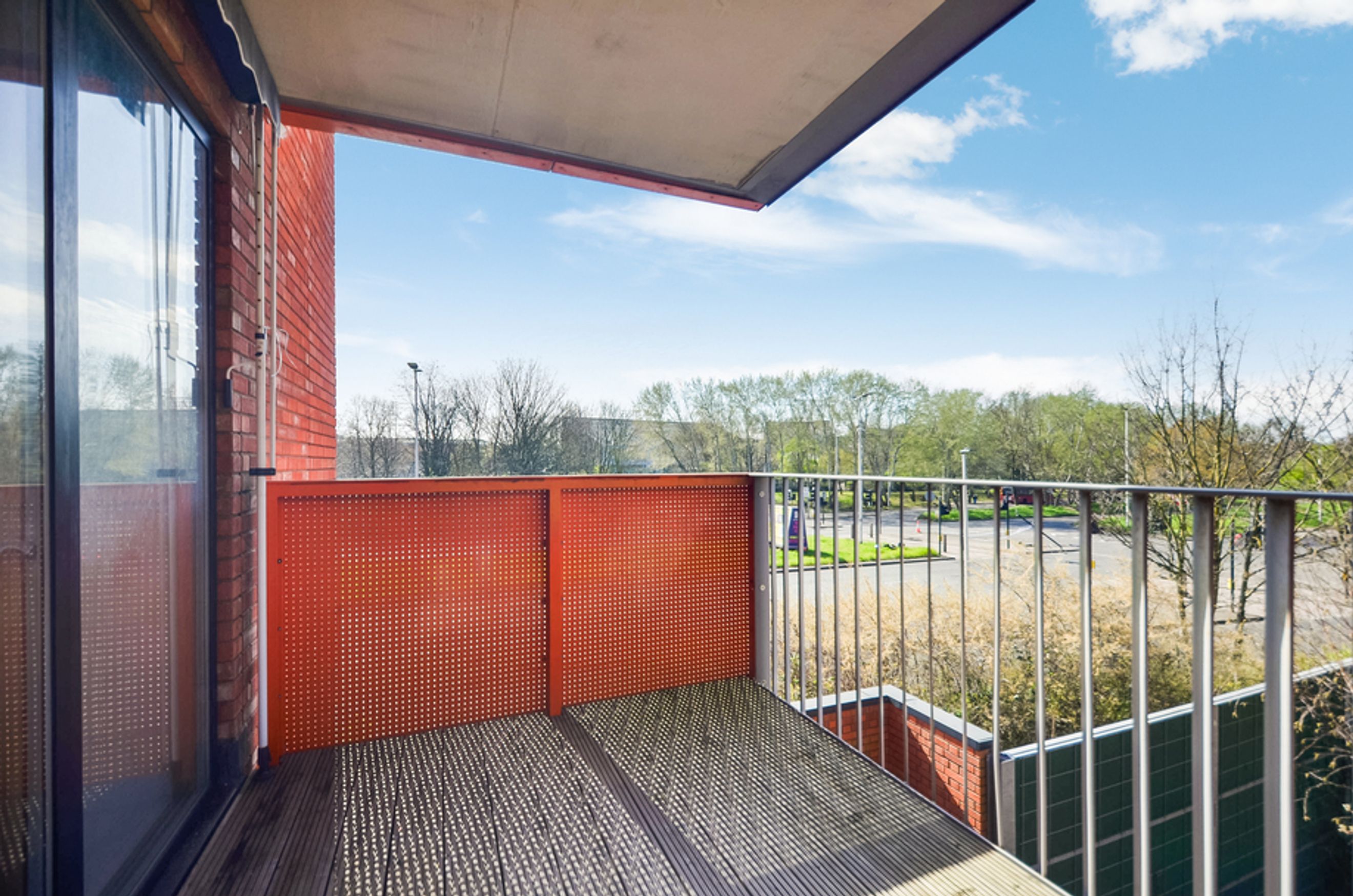 Property photo 24 of 27 for Galingale Court, Thames Reach