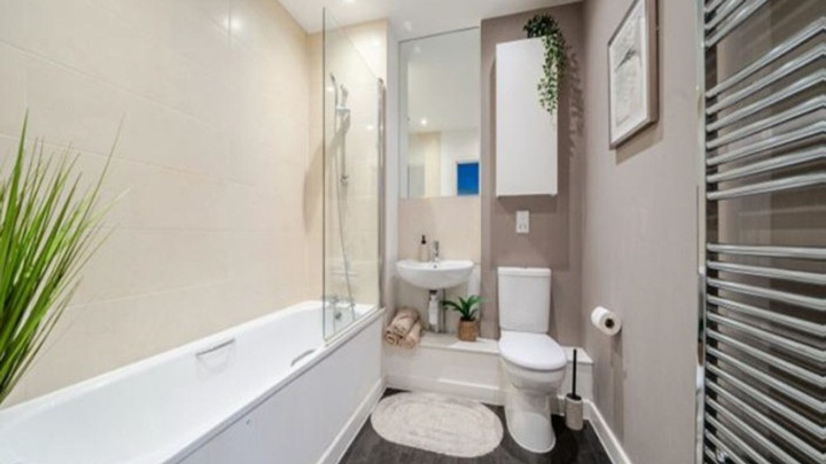 Property photo 10 of 17 for Varney Court, 10 St Mark's Square, Bromley, Kent - Ref DO2605111350,  