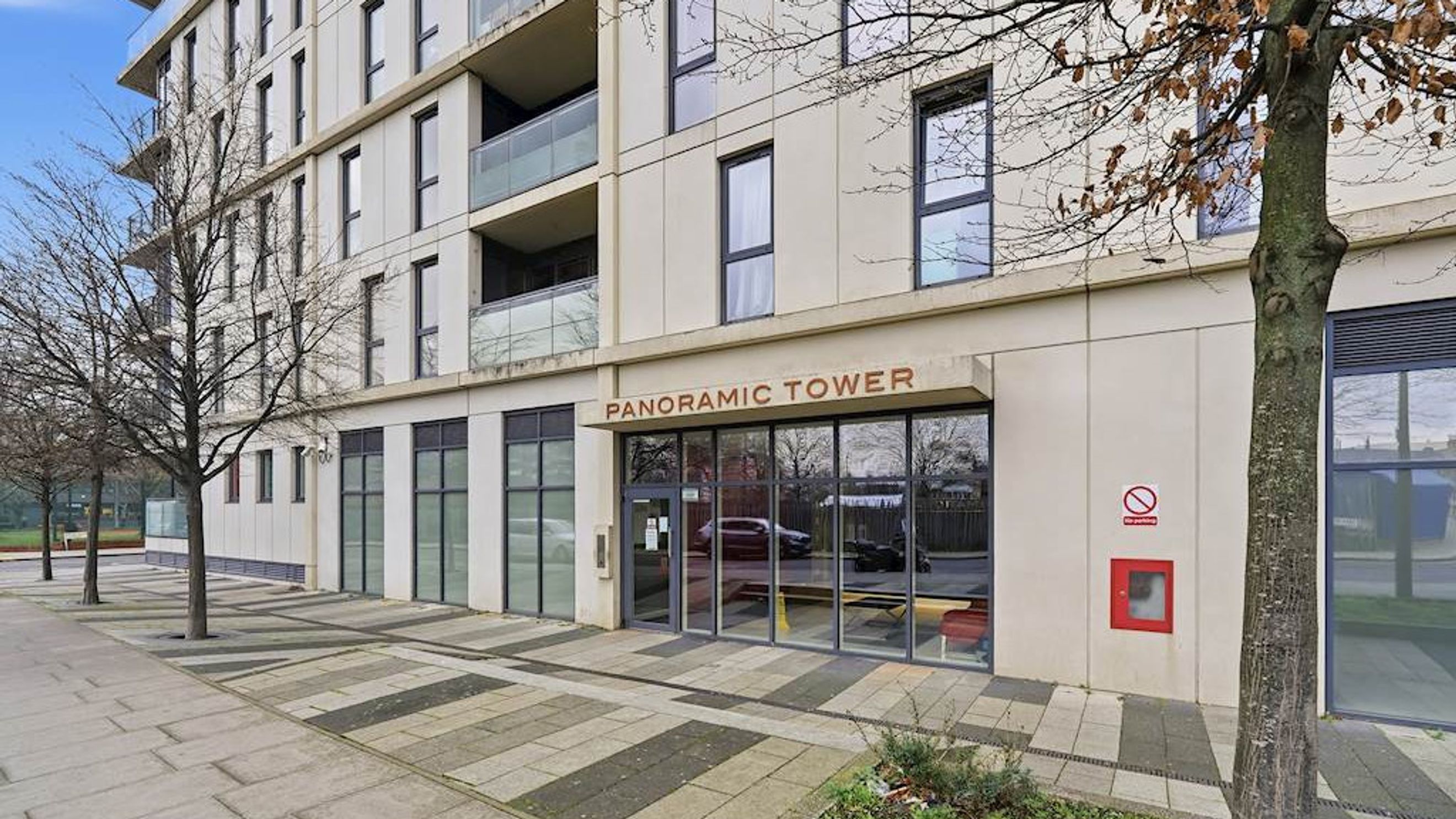 Property photo 10 of 19 for London, London,  