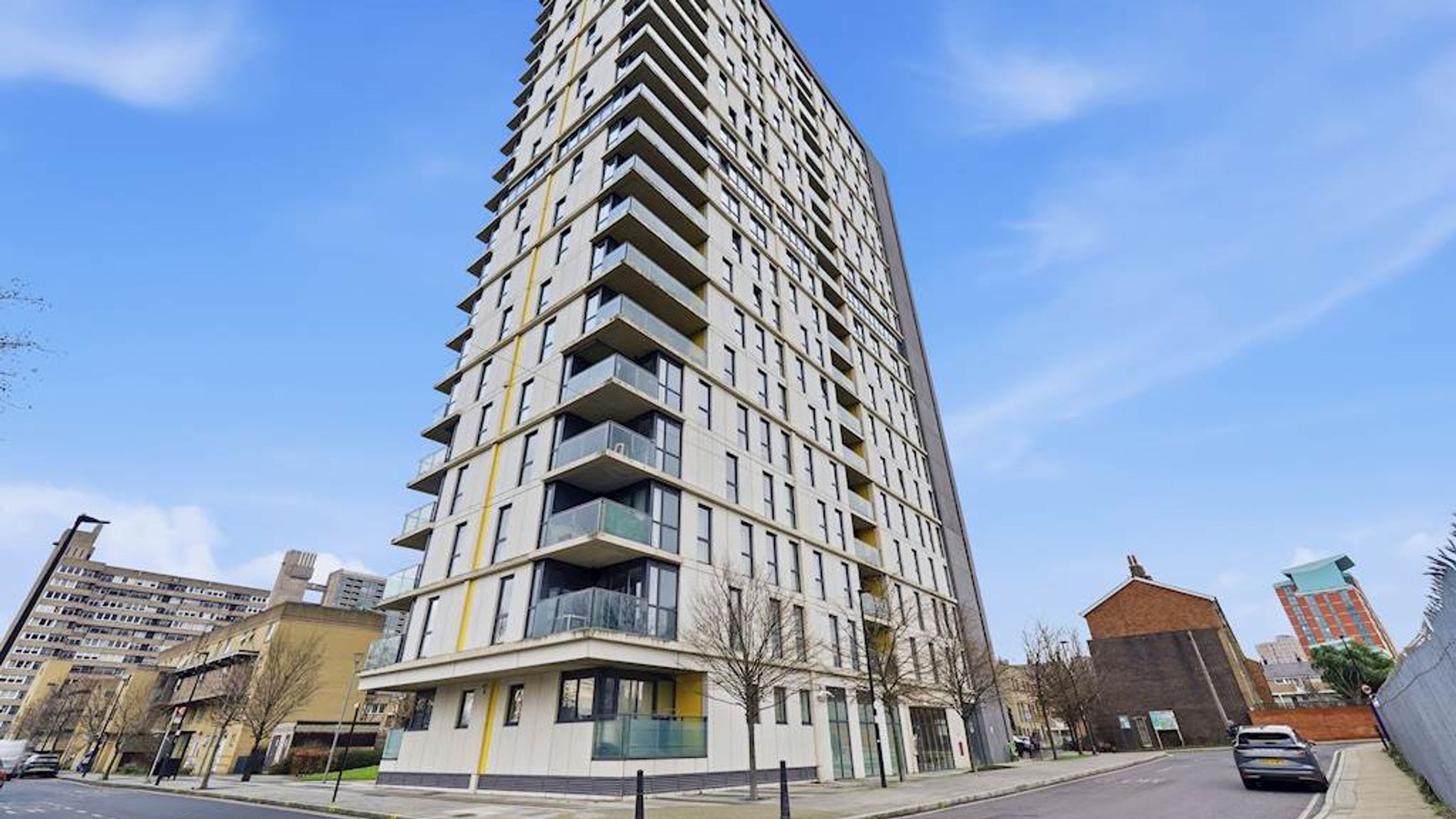 Property photo 17 of 19 for London, London,  