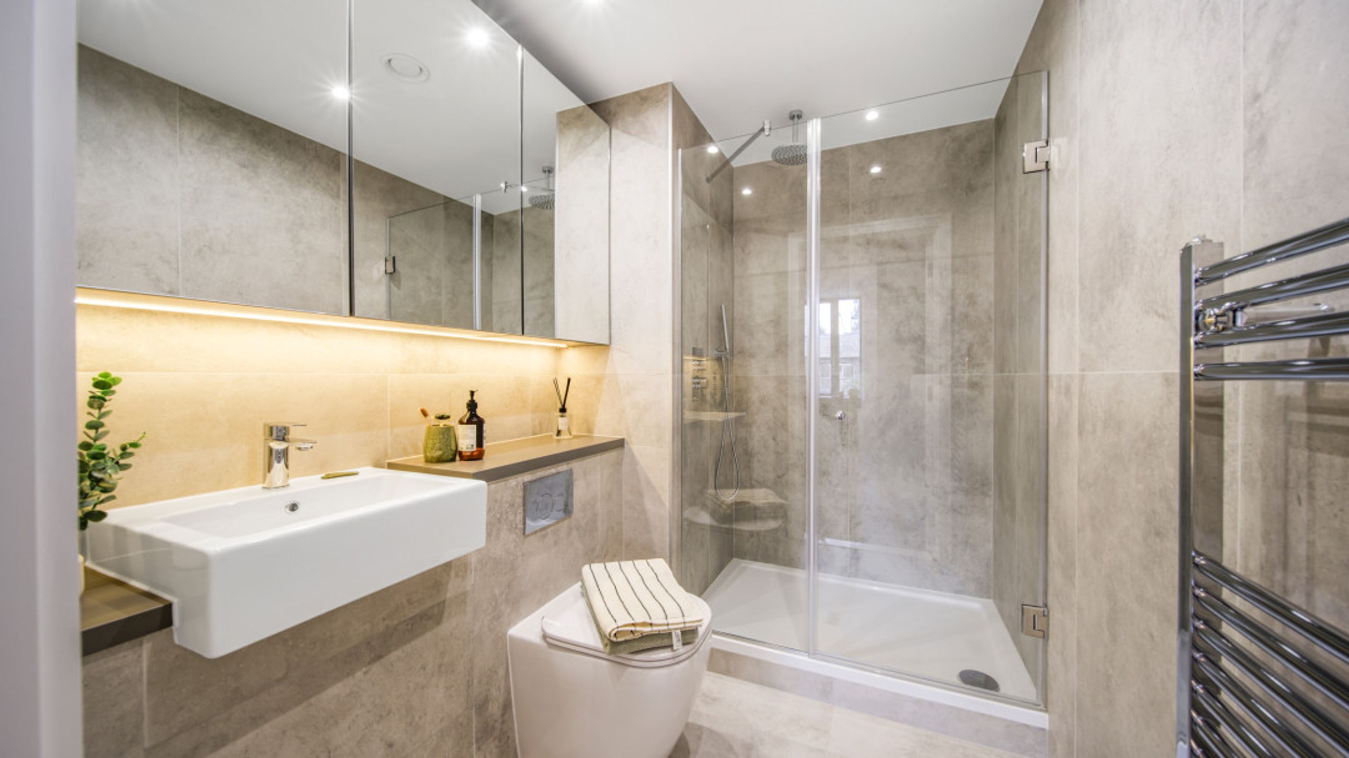 Property photo 8 of 14 for 505, 2 Davey Square