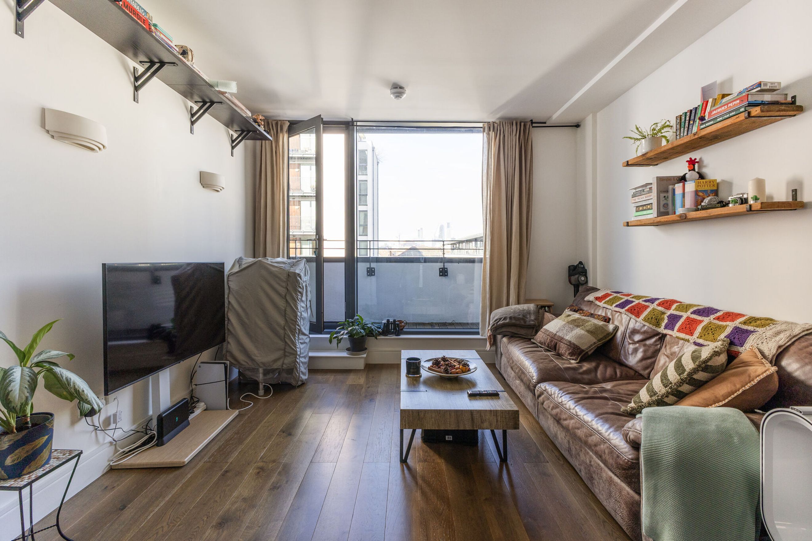 Property photo 7 of 13 for FLAT 407 Hestia House, City Walk, Borough