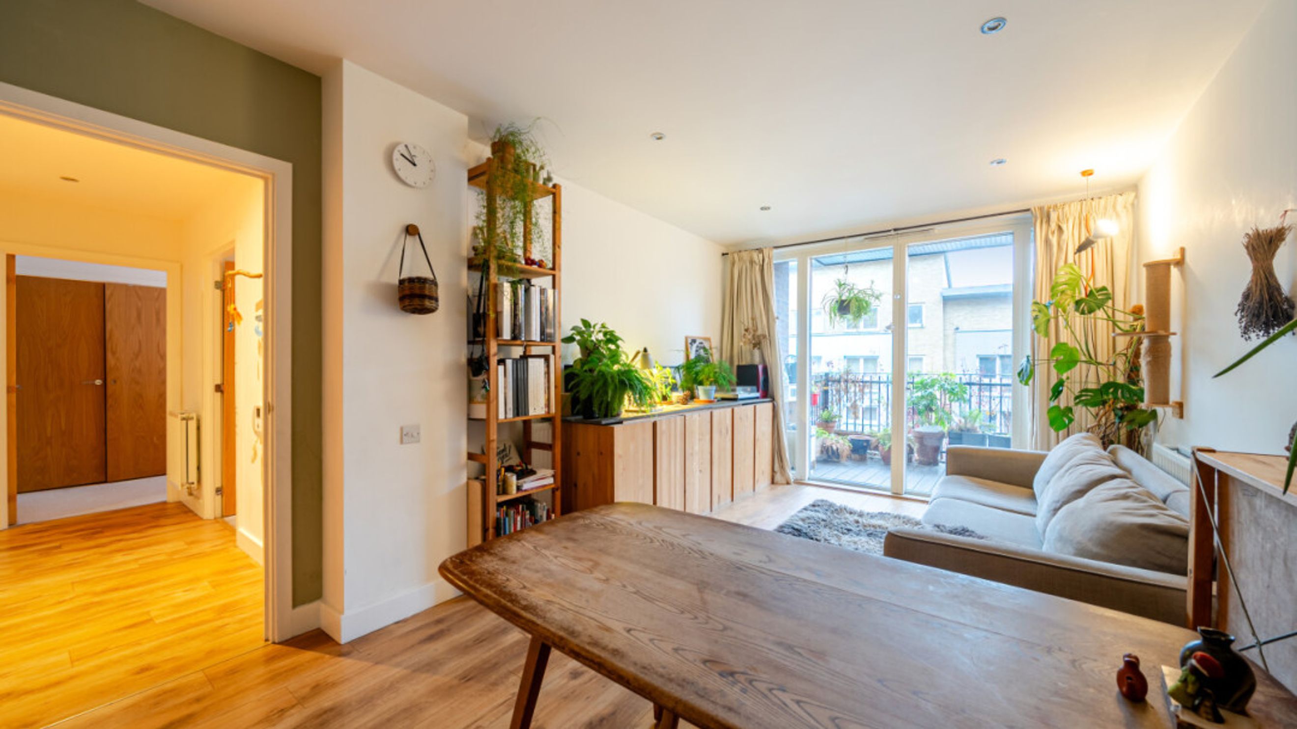 Property photo 4 of 46 for Lace House,  