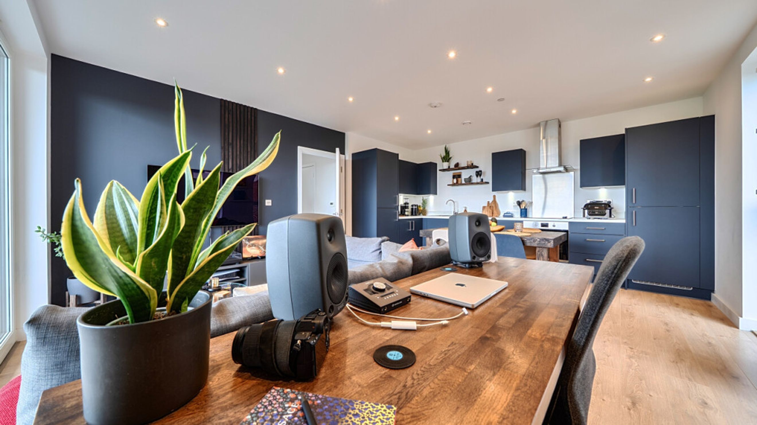 Property photo 12 of 56 for Crestline House, 6 Halewood Way, Rainham,  