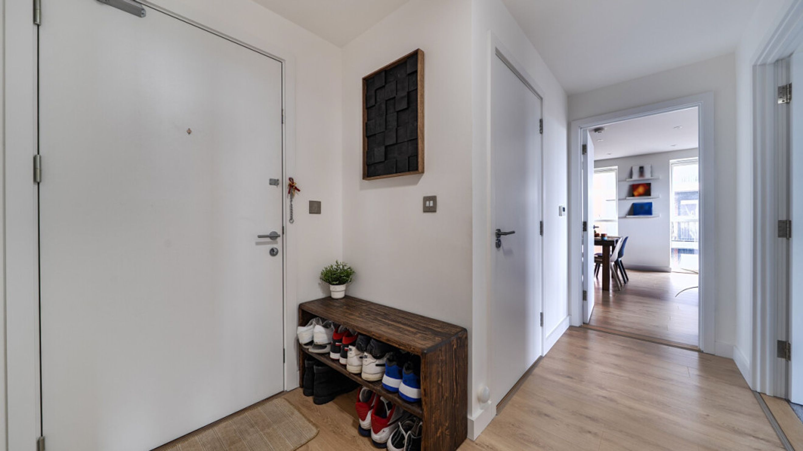 Property photo 15 of 56 for Crestline House, 6 Halewood Way, Rainham,  