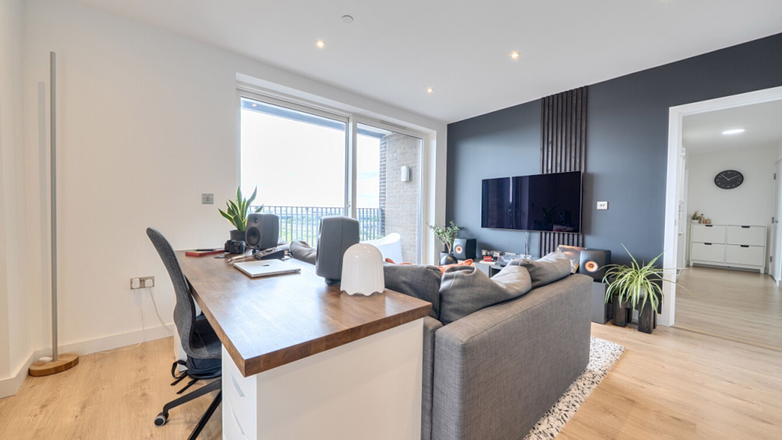 Property photo 39 of 56 for Crestline House, 6 Halewood Way, Rainham,  