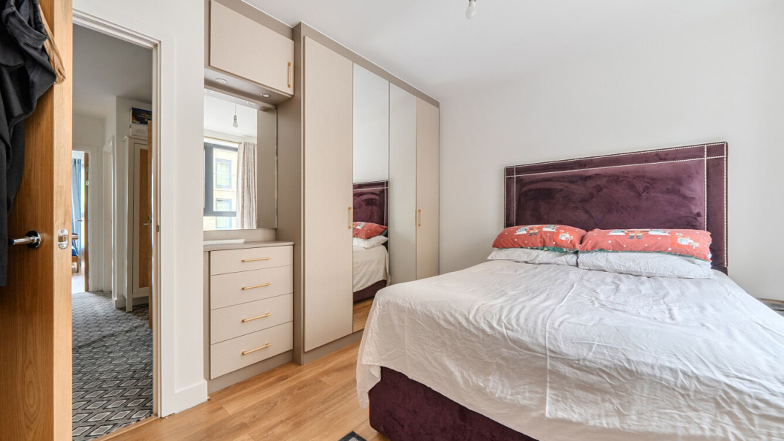 Property photo 17 of 38 for Parade Gardens, Walthamstow,  