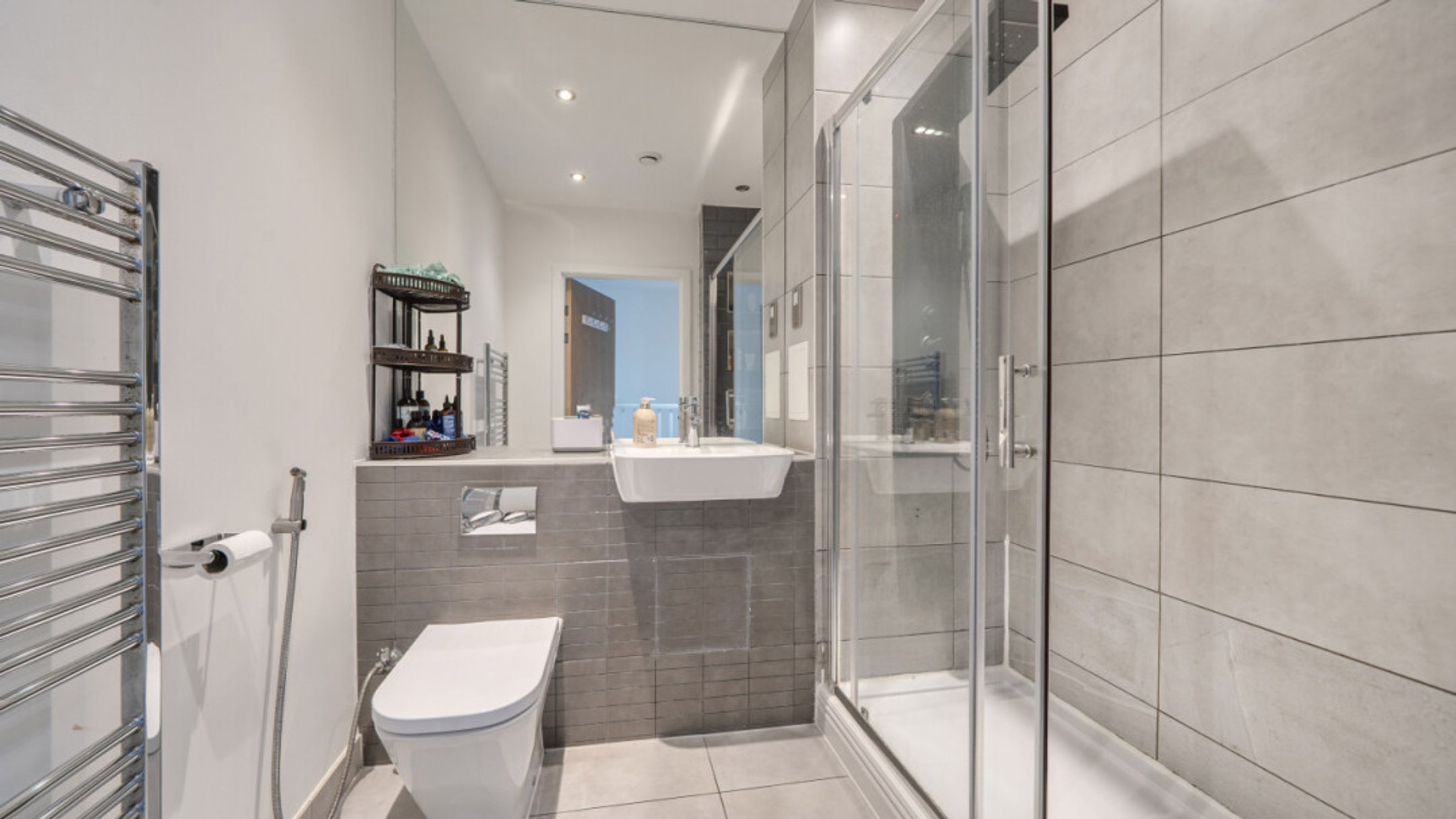 Property photo 30 of 38 for Parade Gardens, Walthamstow,  