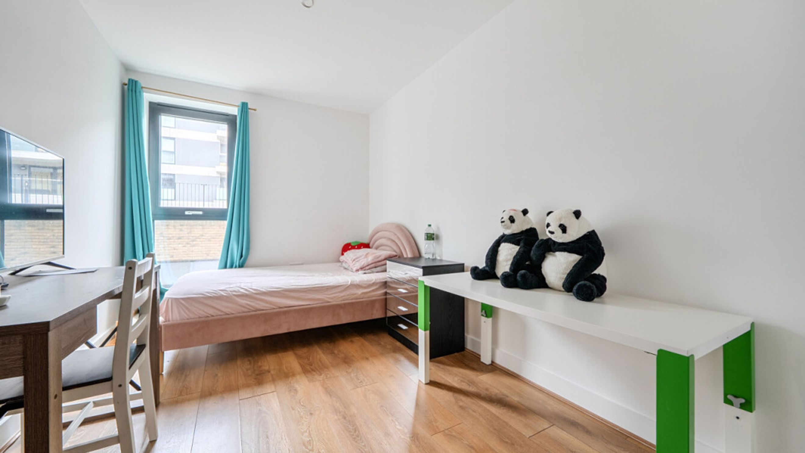 Property photo 32 of 38 for Parade Gardens, Walthamstow,  