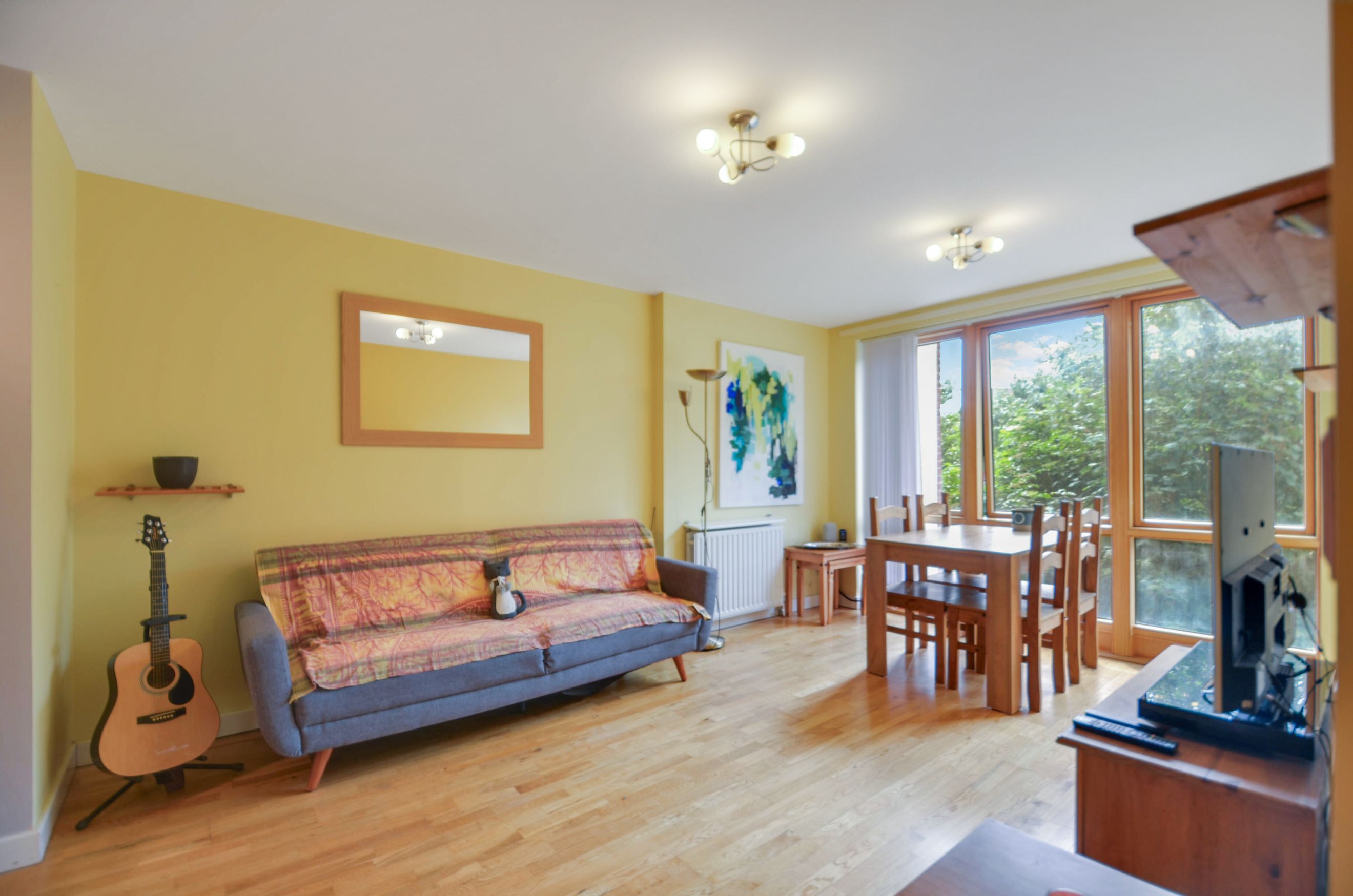 Property photo 2 of 13 for Biggs Square, Felstead Street