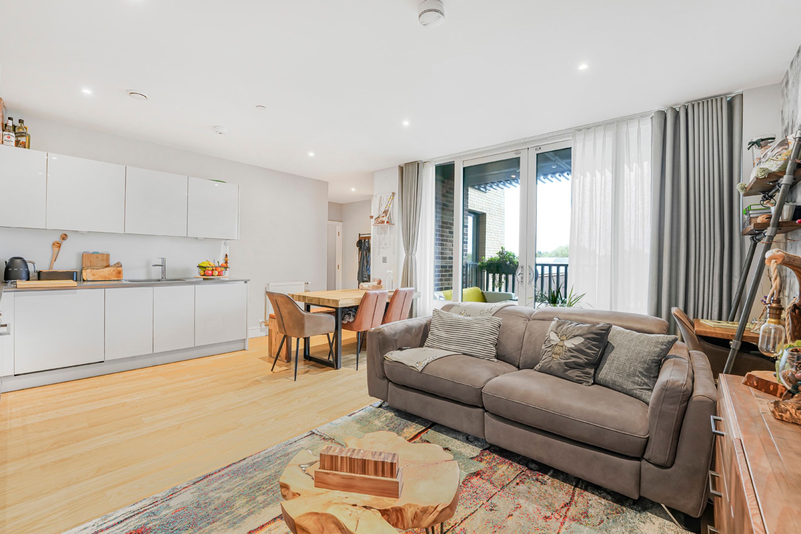 Property photo 3 of 17 for Keel Apartments, Greyhound Parade